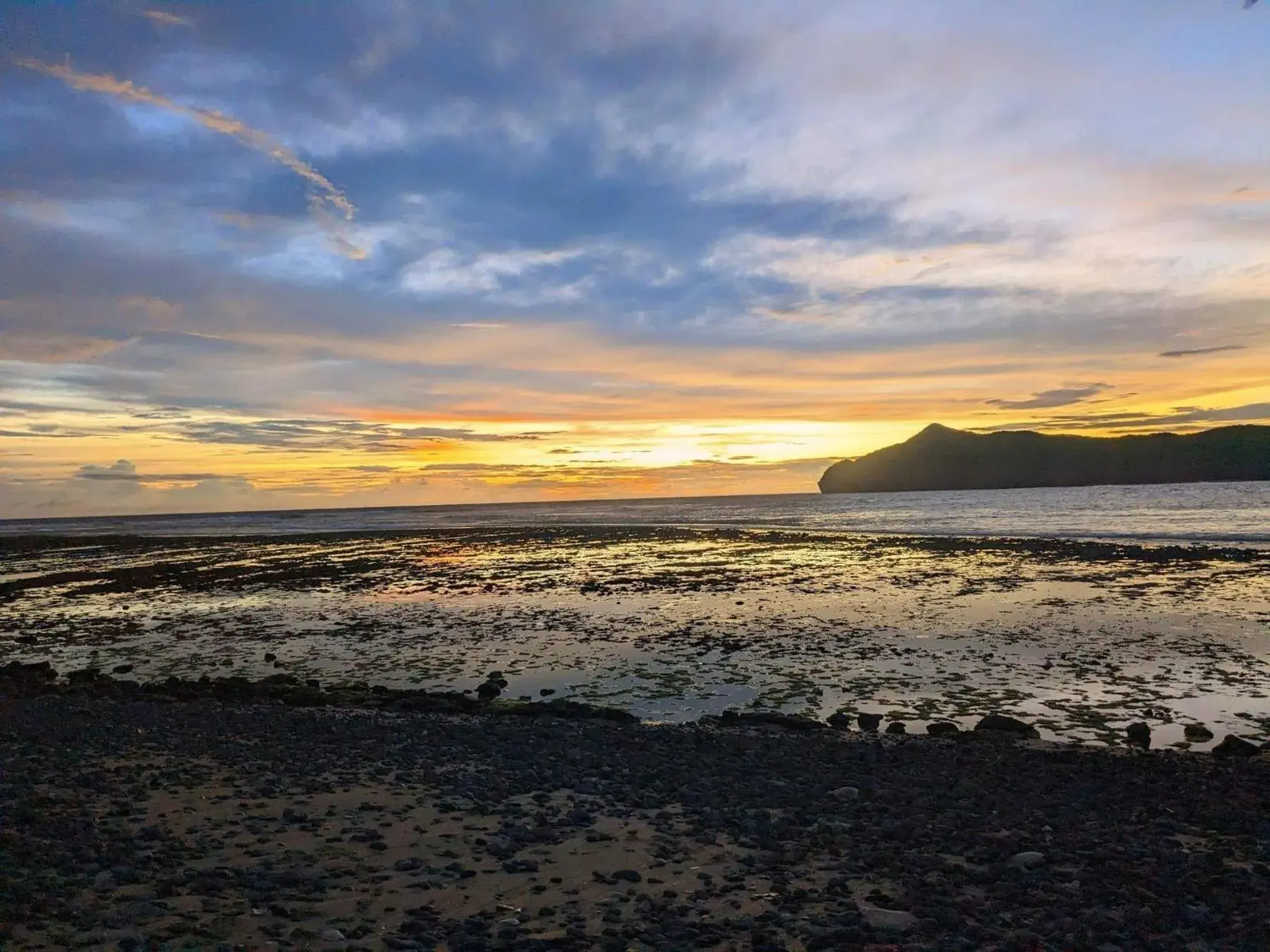 Beach in Balong Balong Surf Bungalows & Restaurant Beach in Balong Balong Surf Bungalows & Restaurant