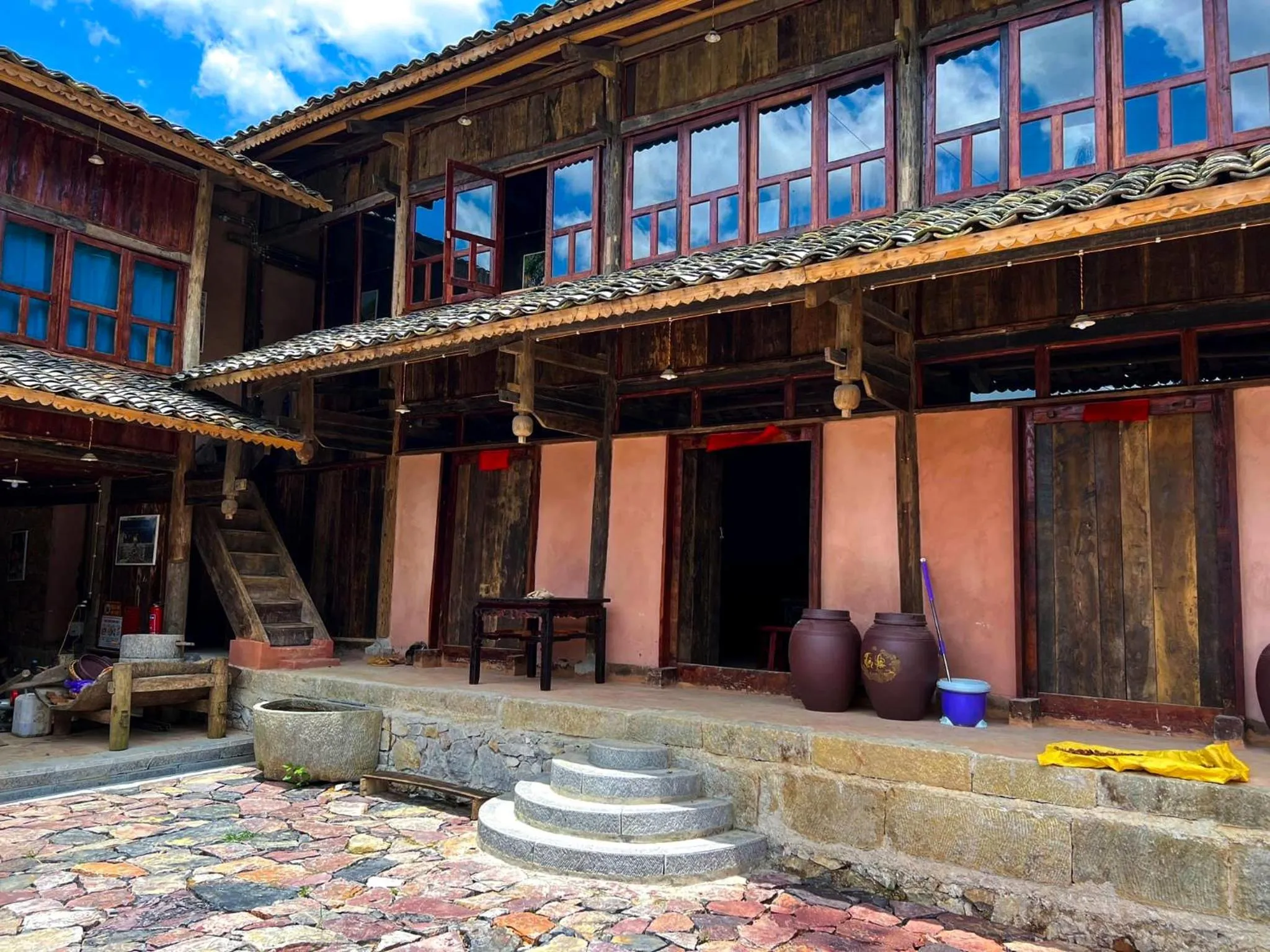 Property building in Dinh Đá H'Mông - Karsterly Rock Lodge