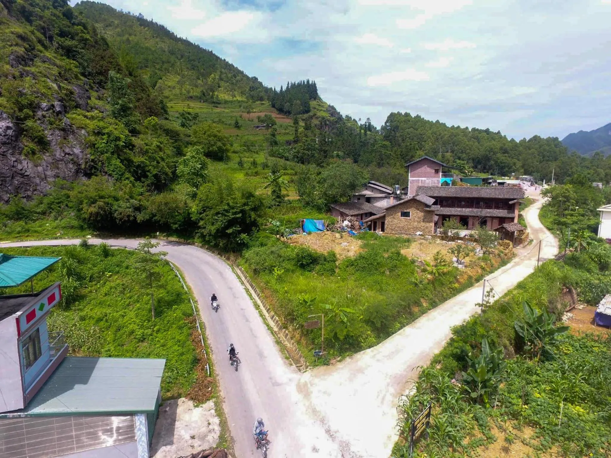 Property building in Dinh Đá H'Mông - Karsterly Rock Lodge