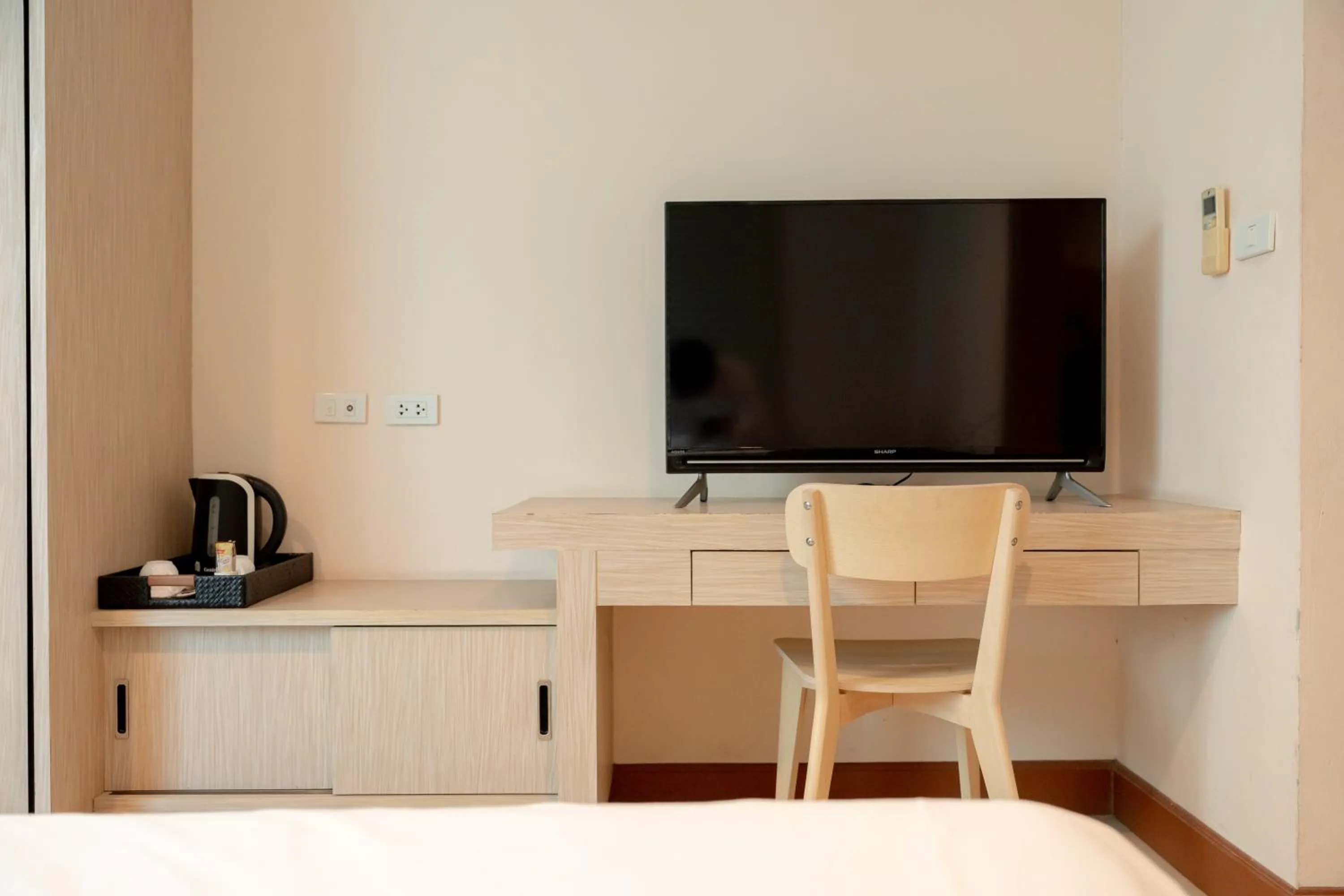 TV and multimedia in Shamrock Hotel Pattaya