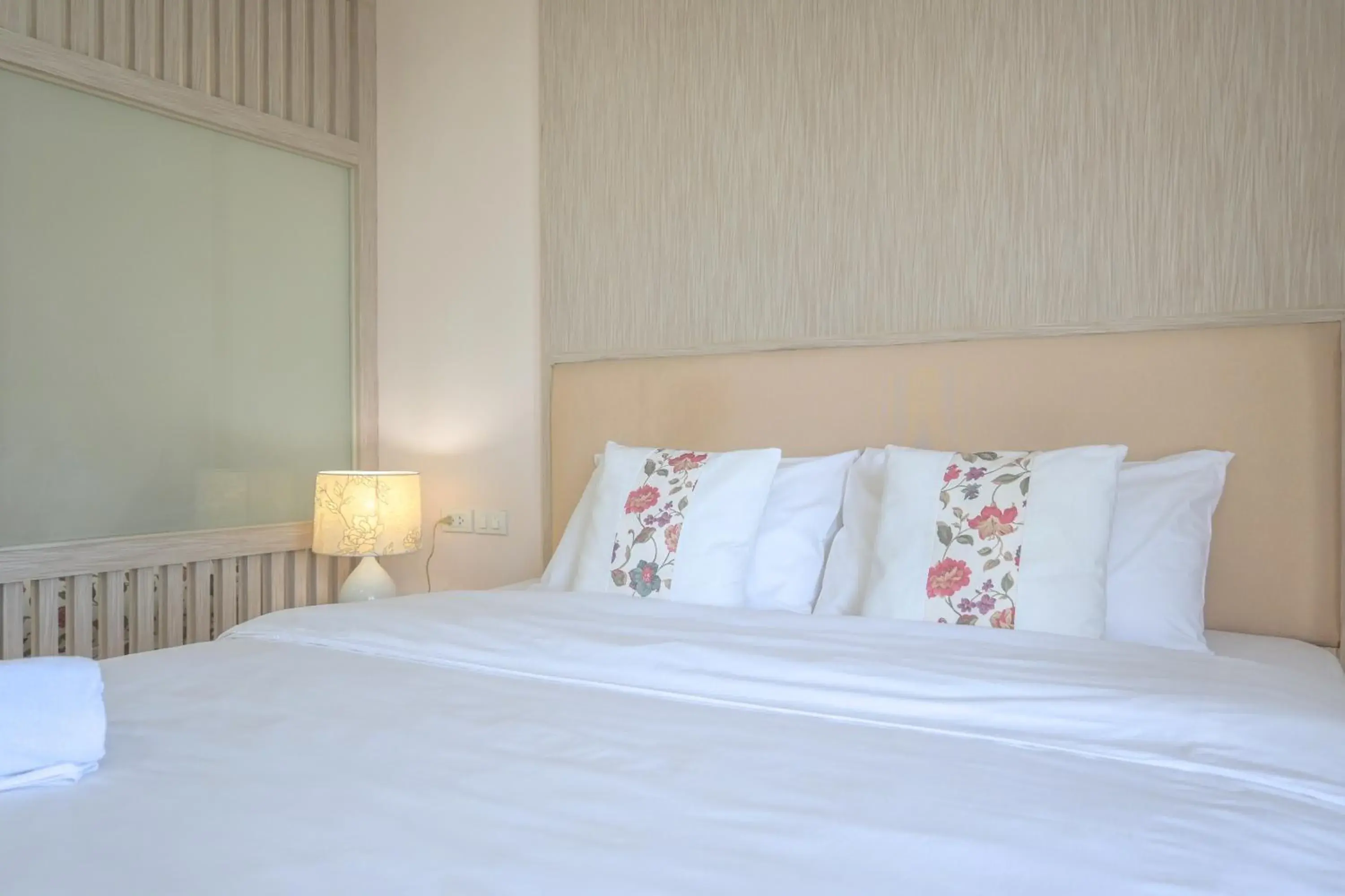 Bed in Shamrock Hotel Pattaya Bed in Shamrock Hotel Pattaya