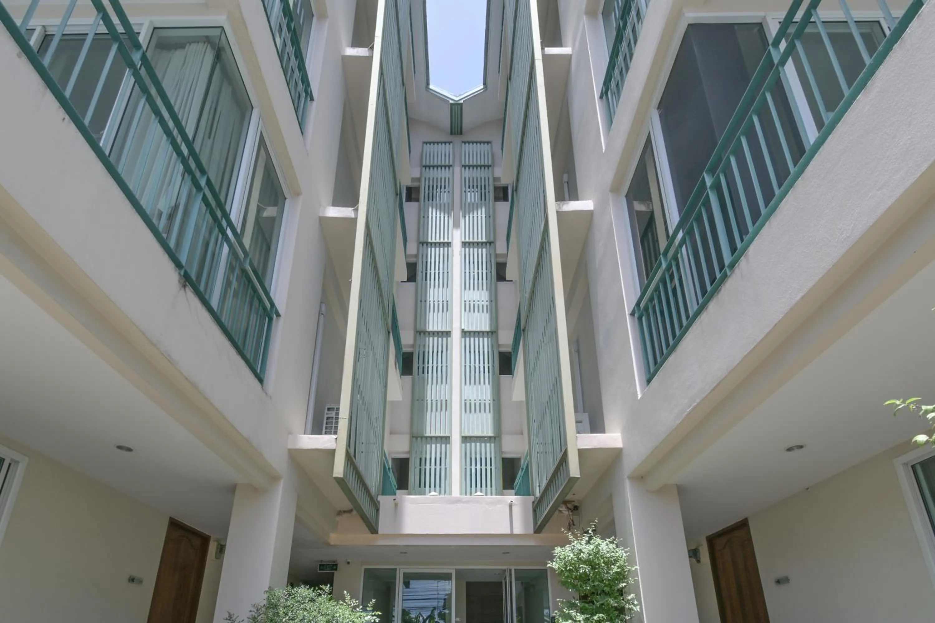 Property building in Shamrock Hotel Pattaya