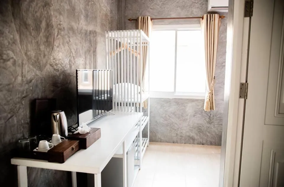 Ban's Avenue Guesthouse