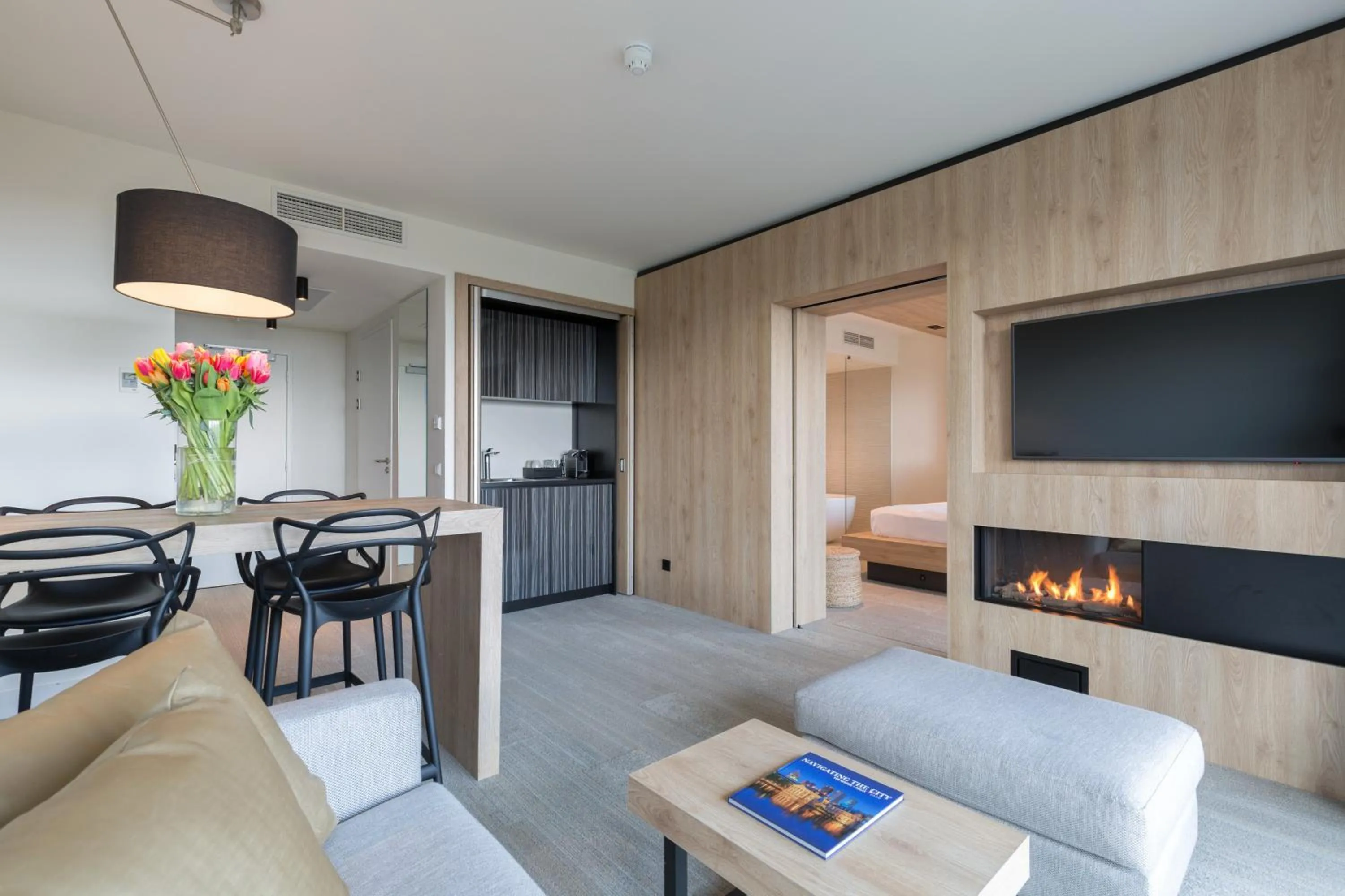 Bedroom in Leonardo Royal Hotel Den Haag Promenade