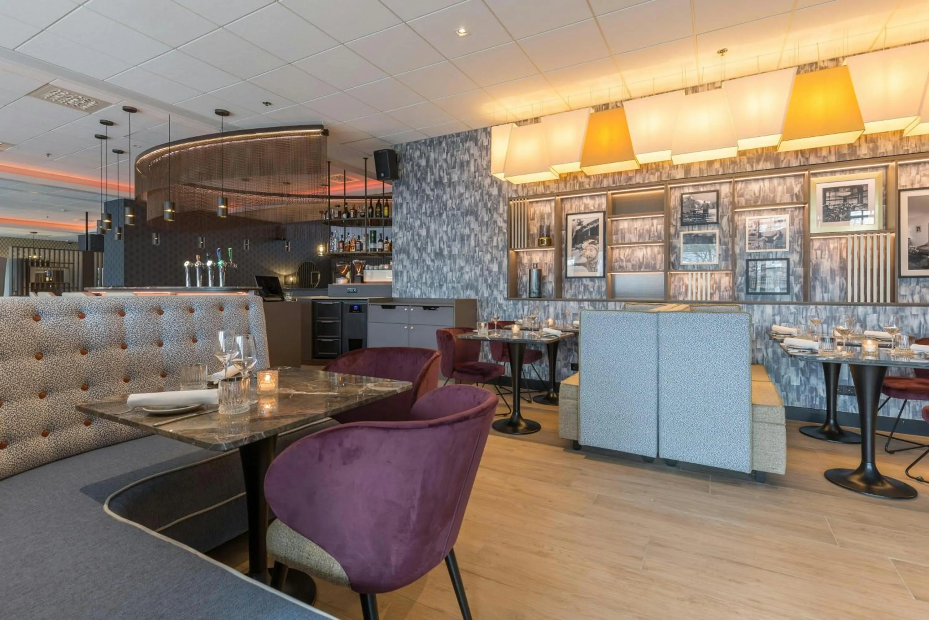 Restaurant/places to eat in Leonardo Royal Hotel Den Haag Promenade