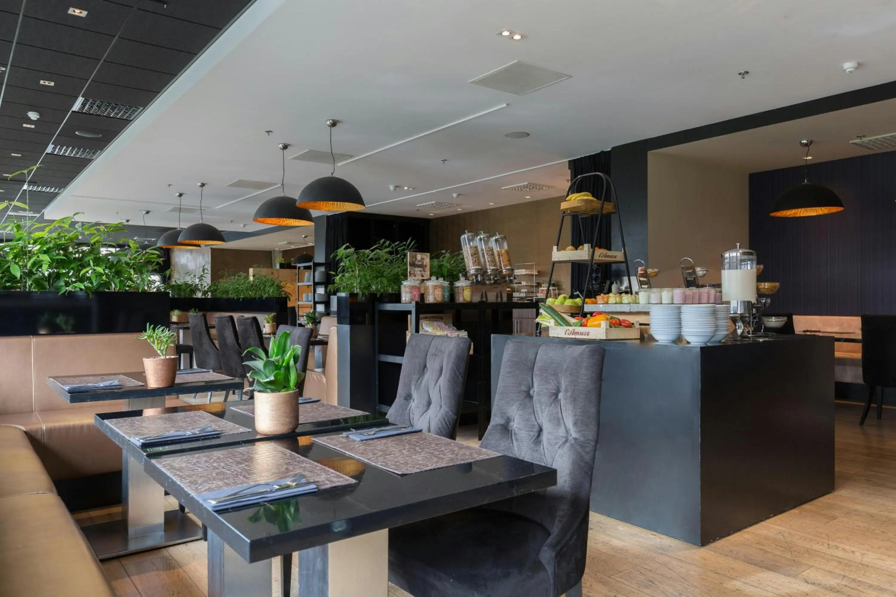 Breakfast in Leonardo Royal Hotel Den Haag Promenade