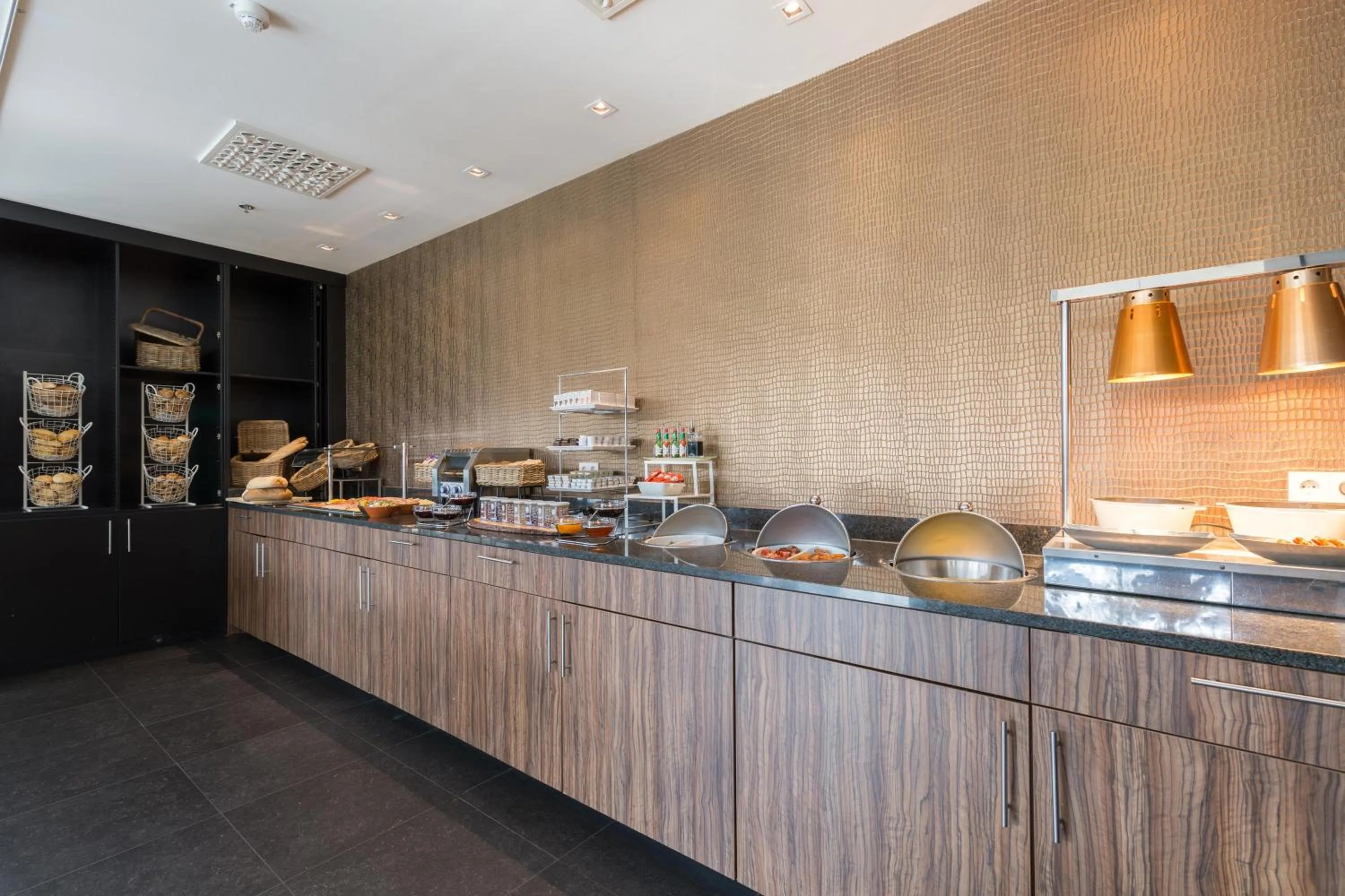 Buffet breakfast in Leonardo Royal Hotel Den Haag Promenade