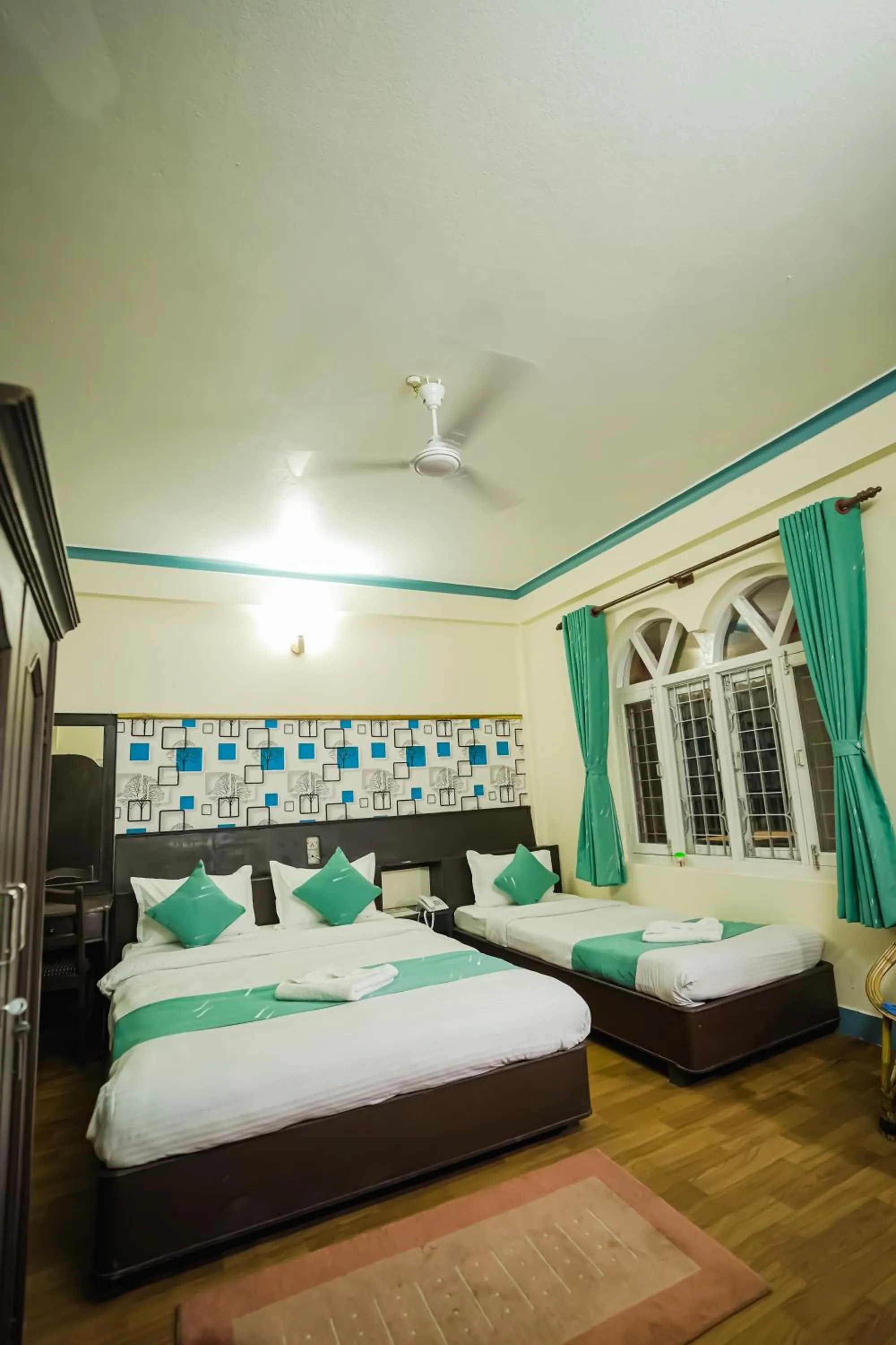 Bed in Himalayan Guest House