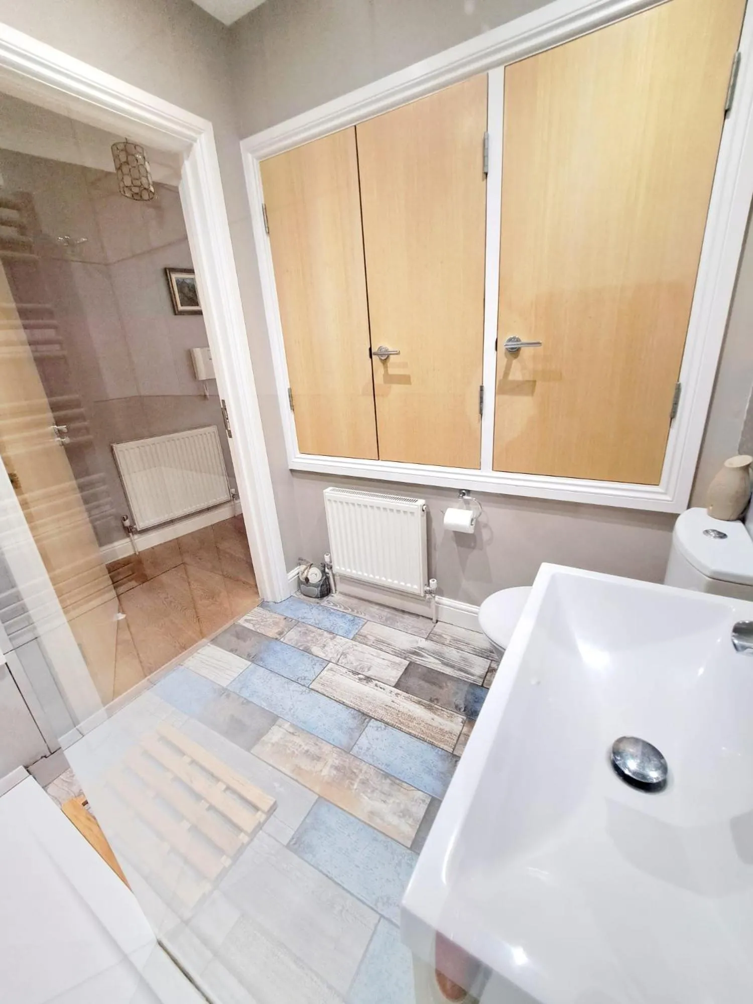 Bathroom in Tottenham Spur Hideaway