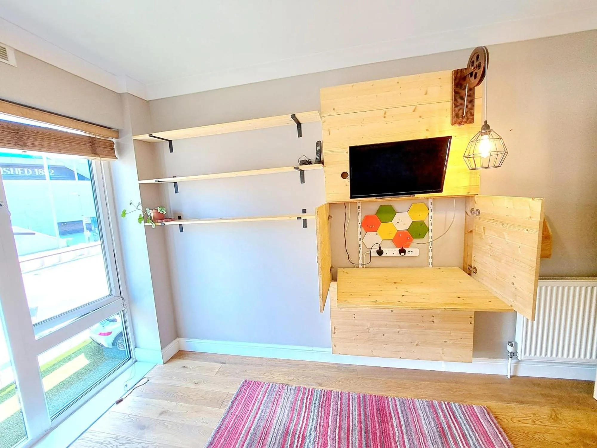 Bedroom in Tottenham Spur Hideaway