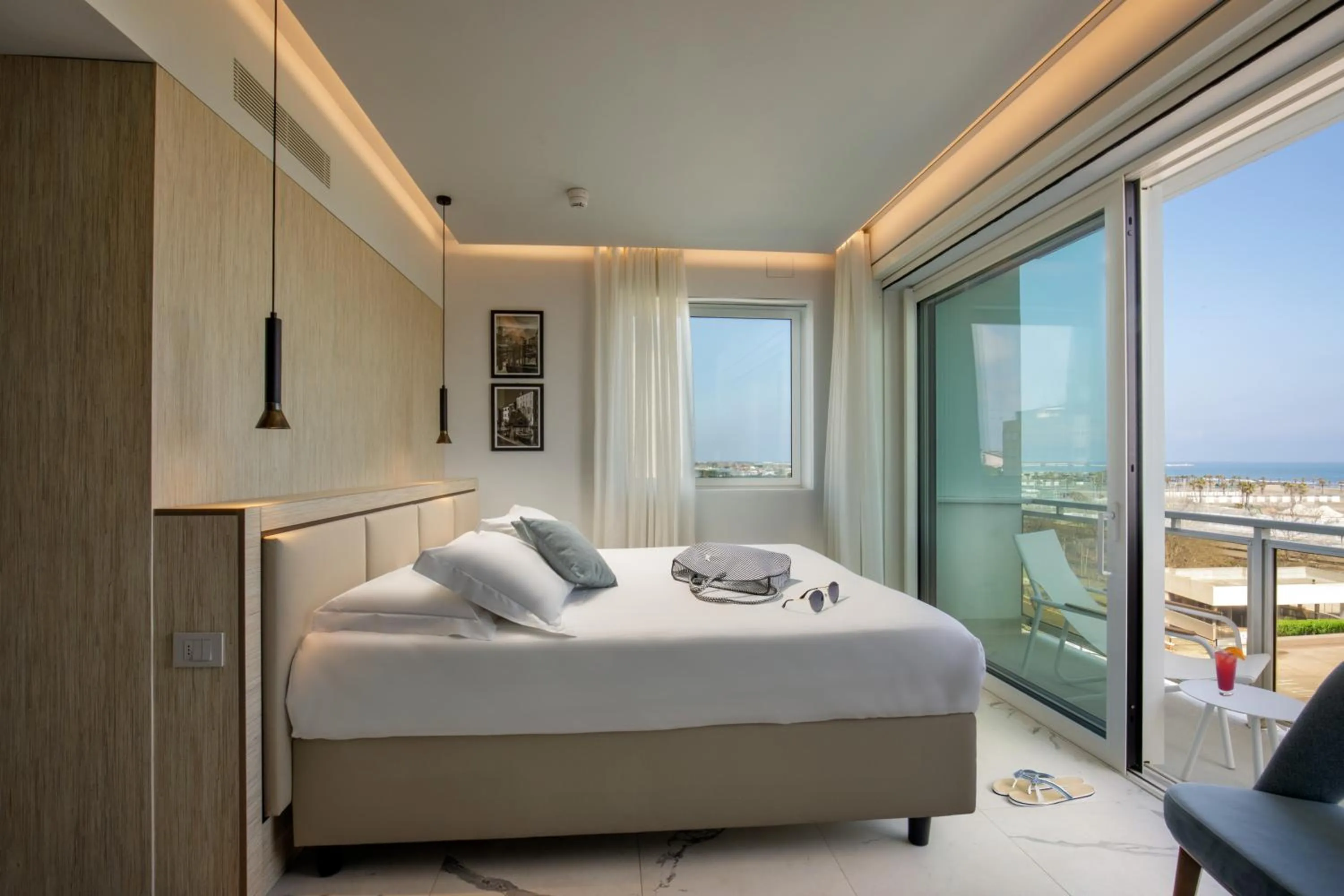 Photo of the whole room, Bed in Ambasciatori Suite Hotel