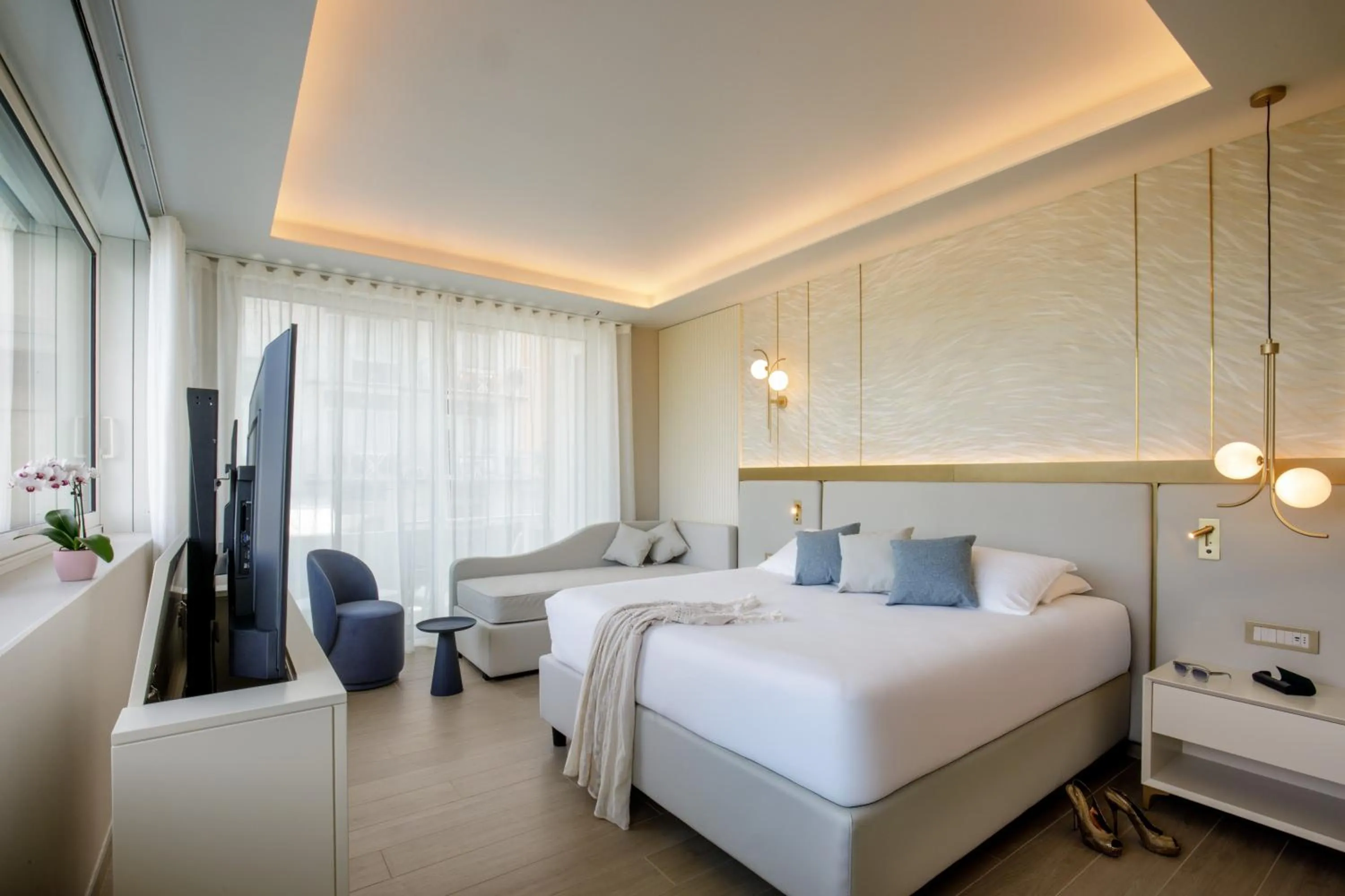 Bed in Ambasciatori Suite Hotel