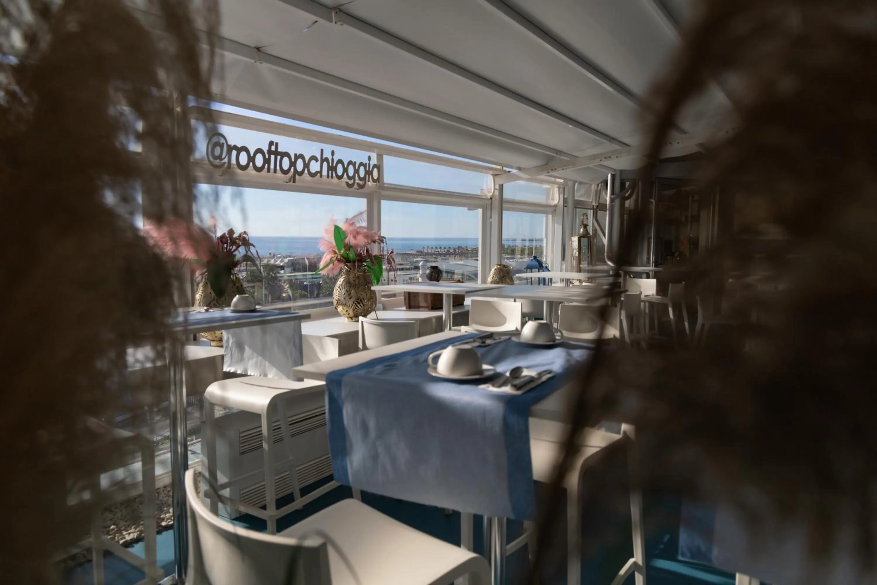 Restaurant/places to eat in Ambasciatori Suite Hotel