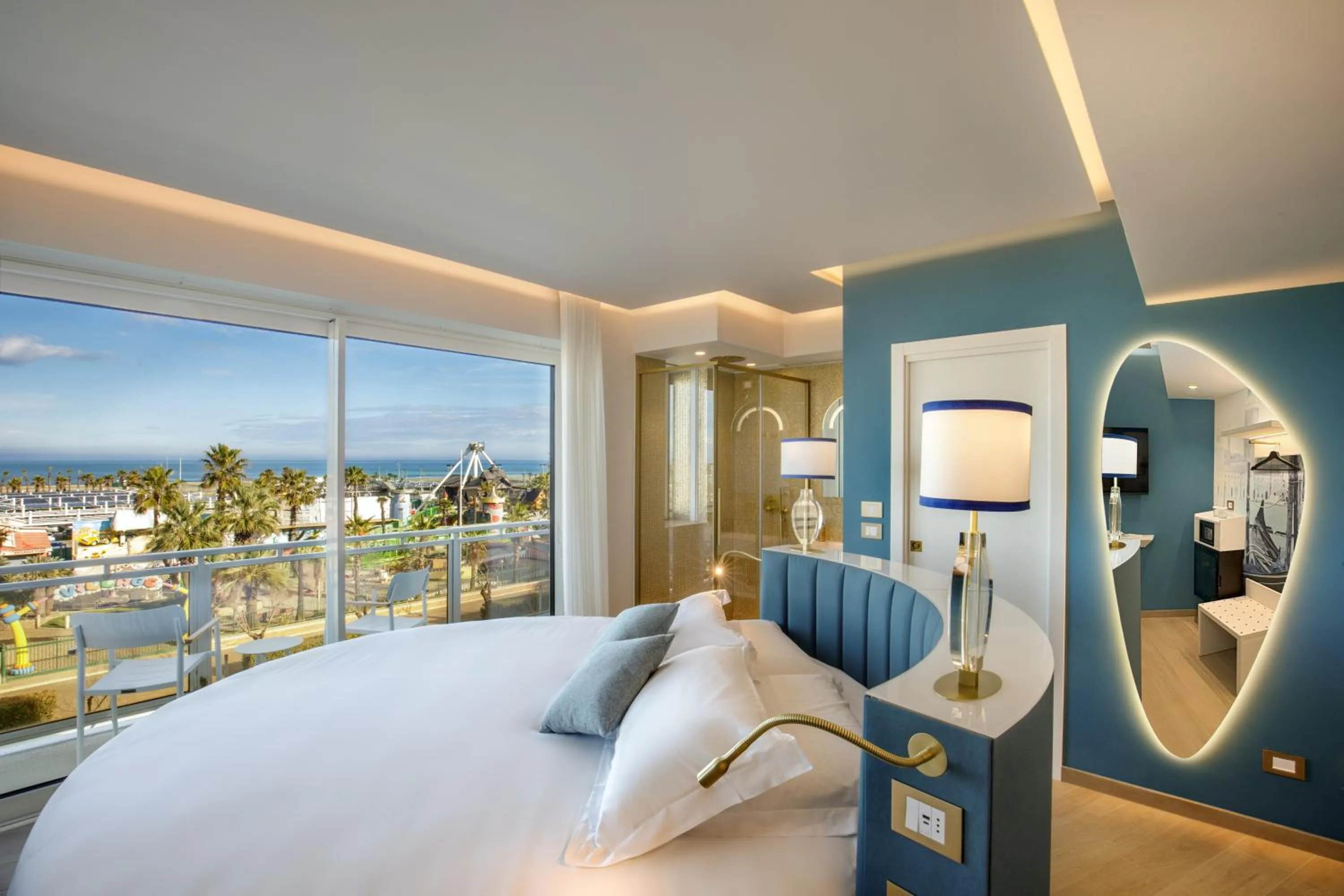 Sea view, Bed in Ambasciatori Suite Hotel