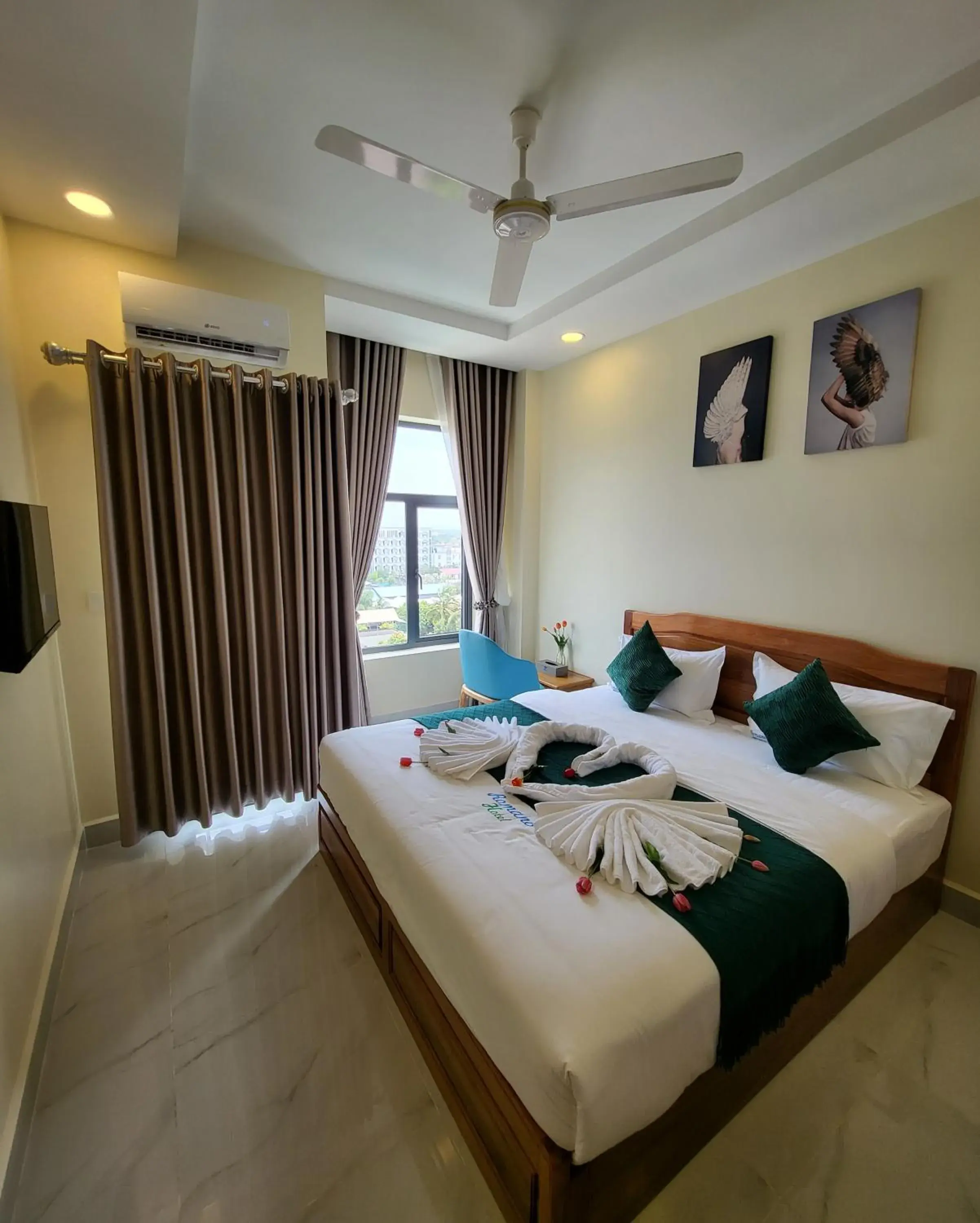 View (from property/room), Bed in Romano Hotel View (from property/room), Bed in Romano Hotel