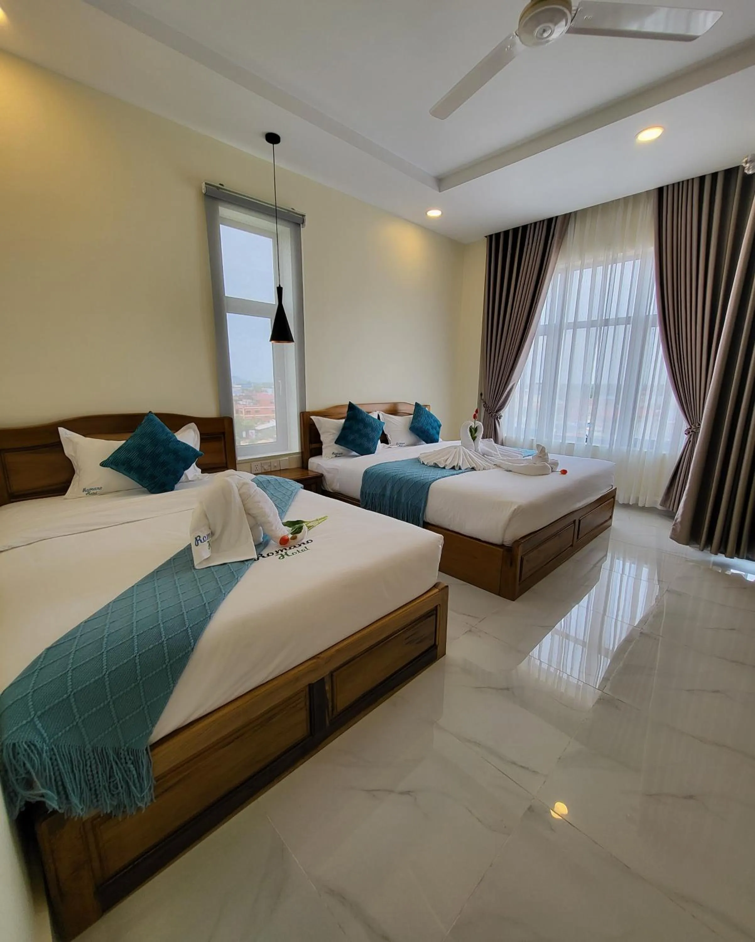 Bedroom, Bed in Romano Hotel