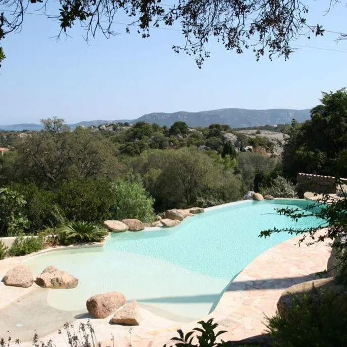 Nearby landmark in La chambre d'Aphrodite avec jacuzzi vue mer