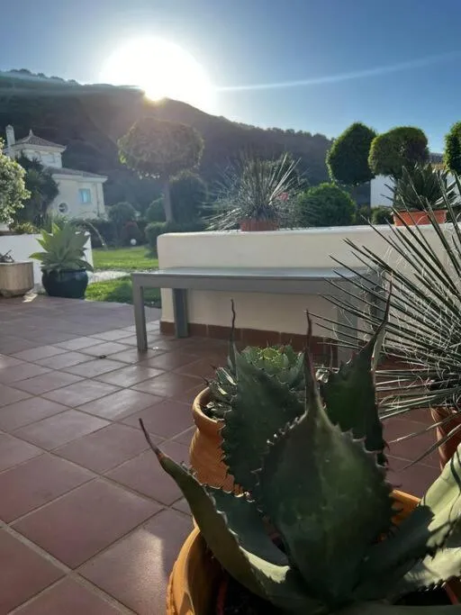 Ruim appartement, zonnig terras, Alhaurin Golf!