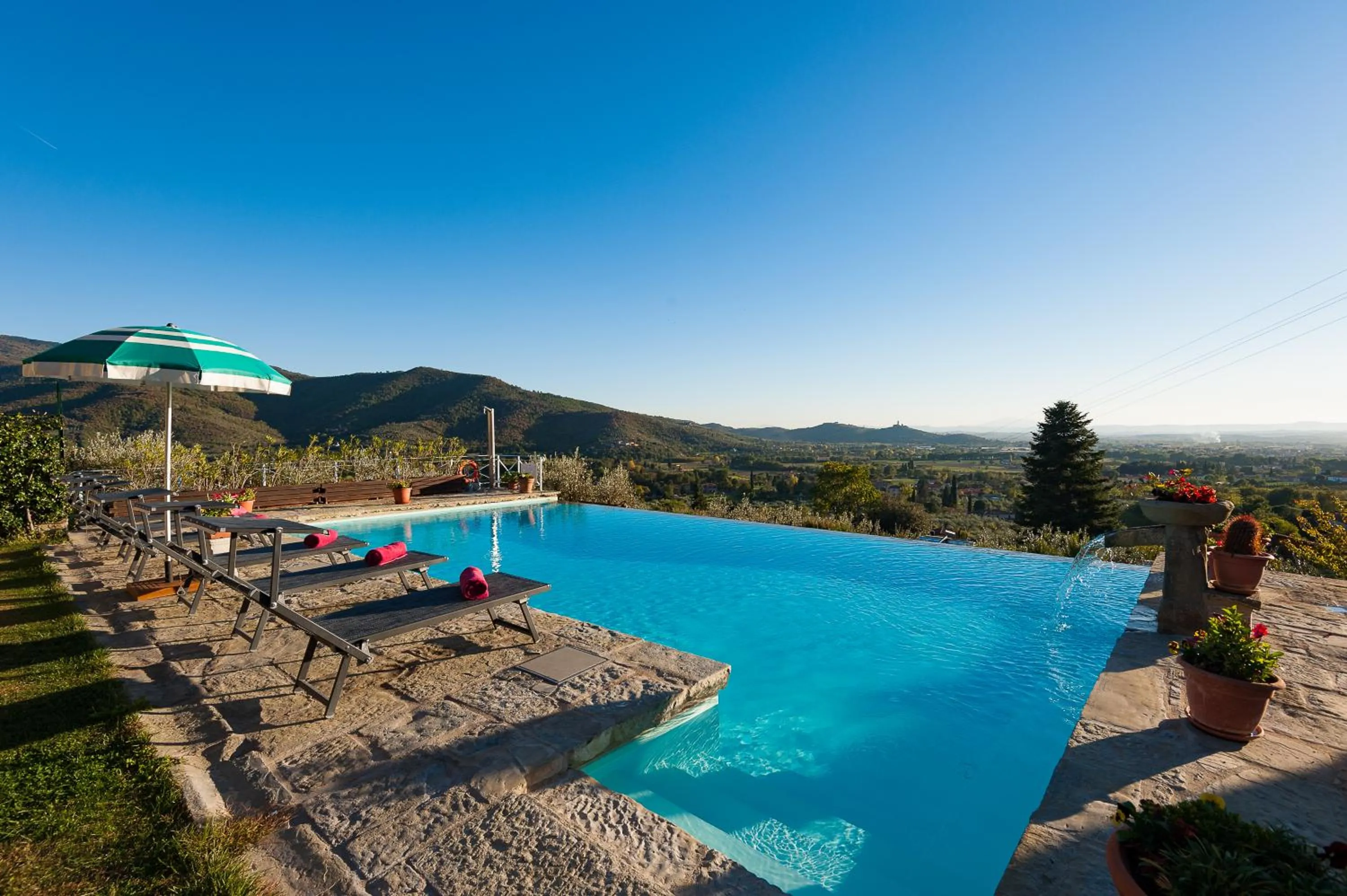 Pool view in Villa Senaia