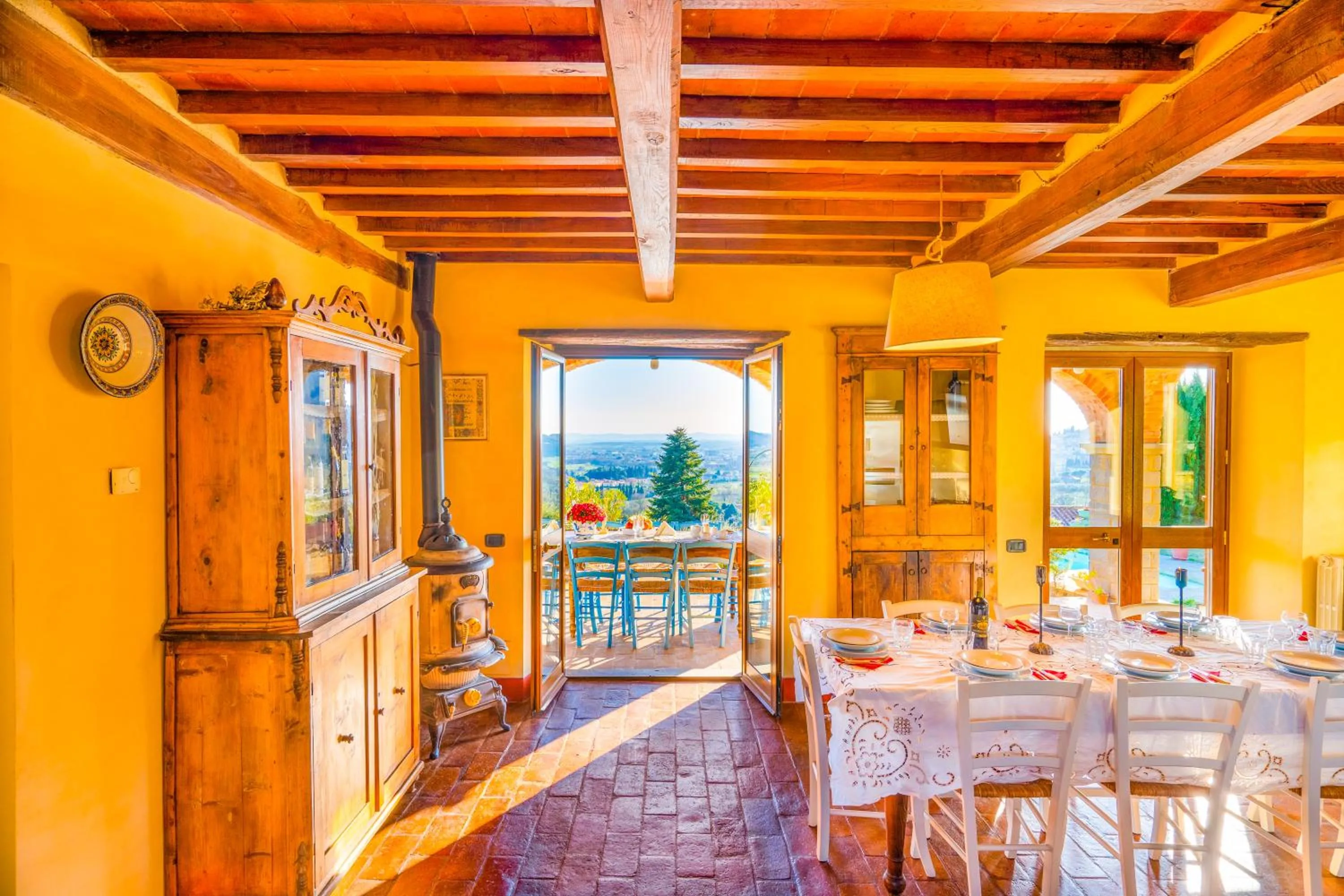 Kitchen or kitchenette in Villa Senaia