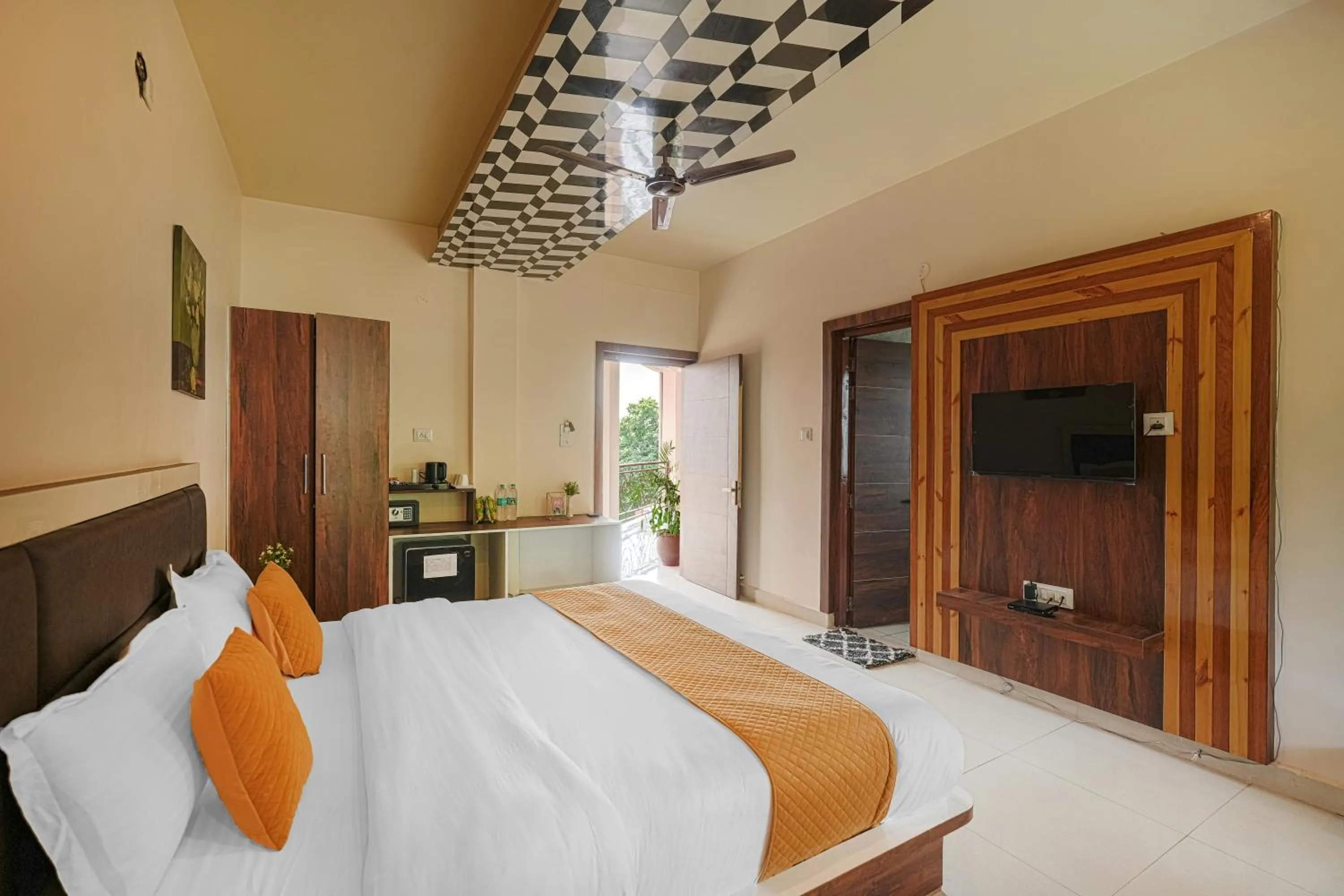 Bedroom, Bed in Appas Hotel