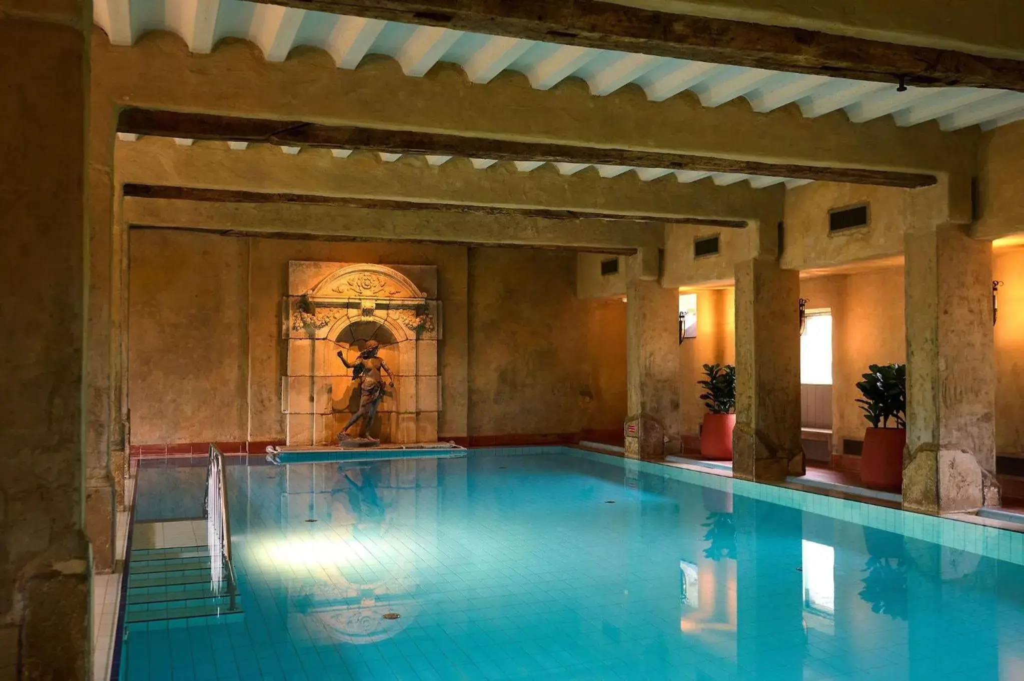 Spa and wellness centre/facilities in Château St Gerlach - Oostwegel Collection, member of Relais and Châteaux Spa and wellness centre/facilities in Château St Gerlach - Oostwegel Collection, member of Relais and Châteaux