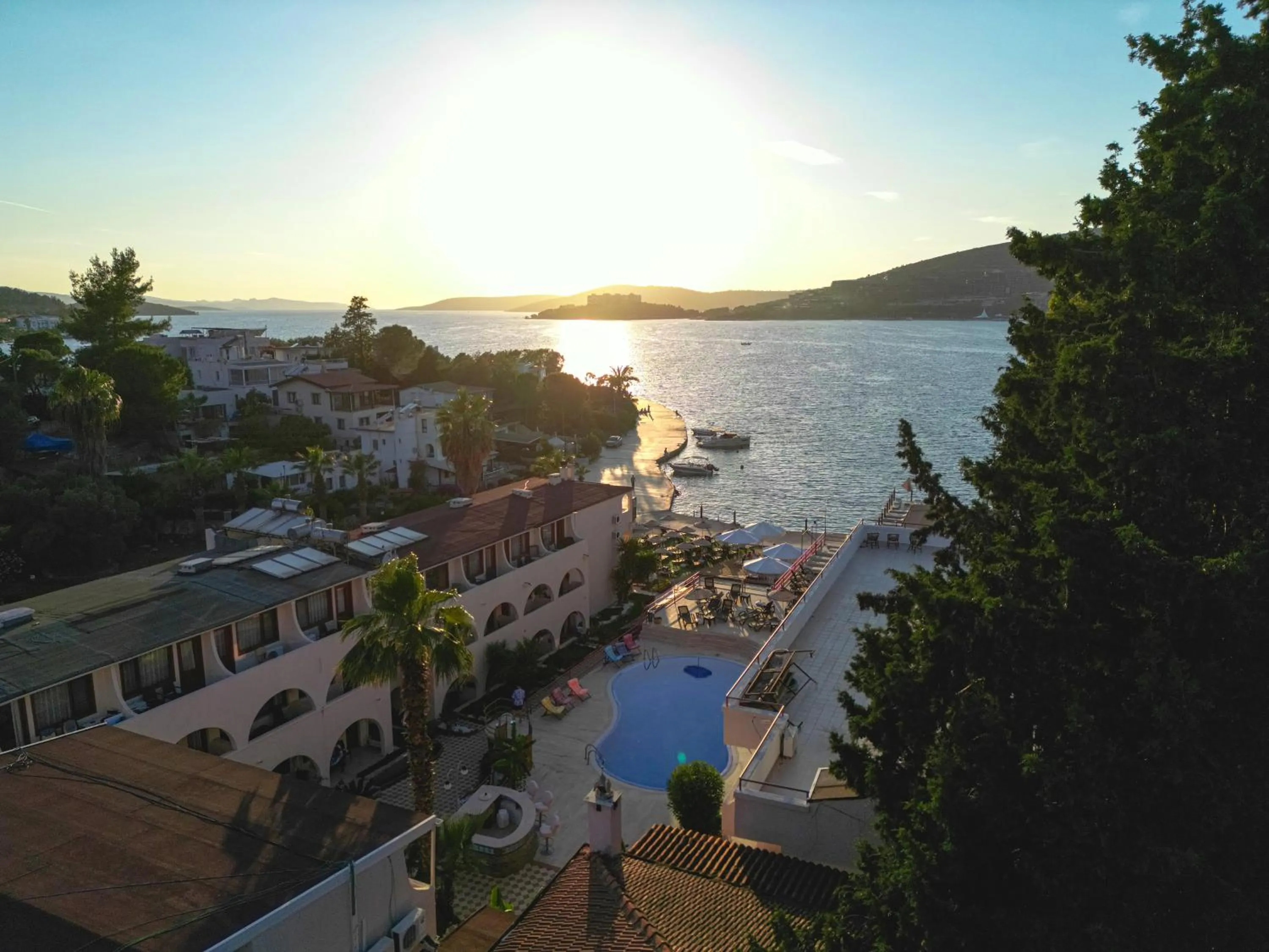 Pool view in Oscar Seaside Hotel & Spa
