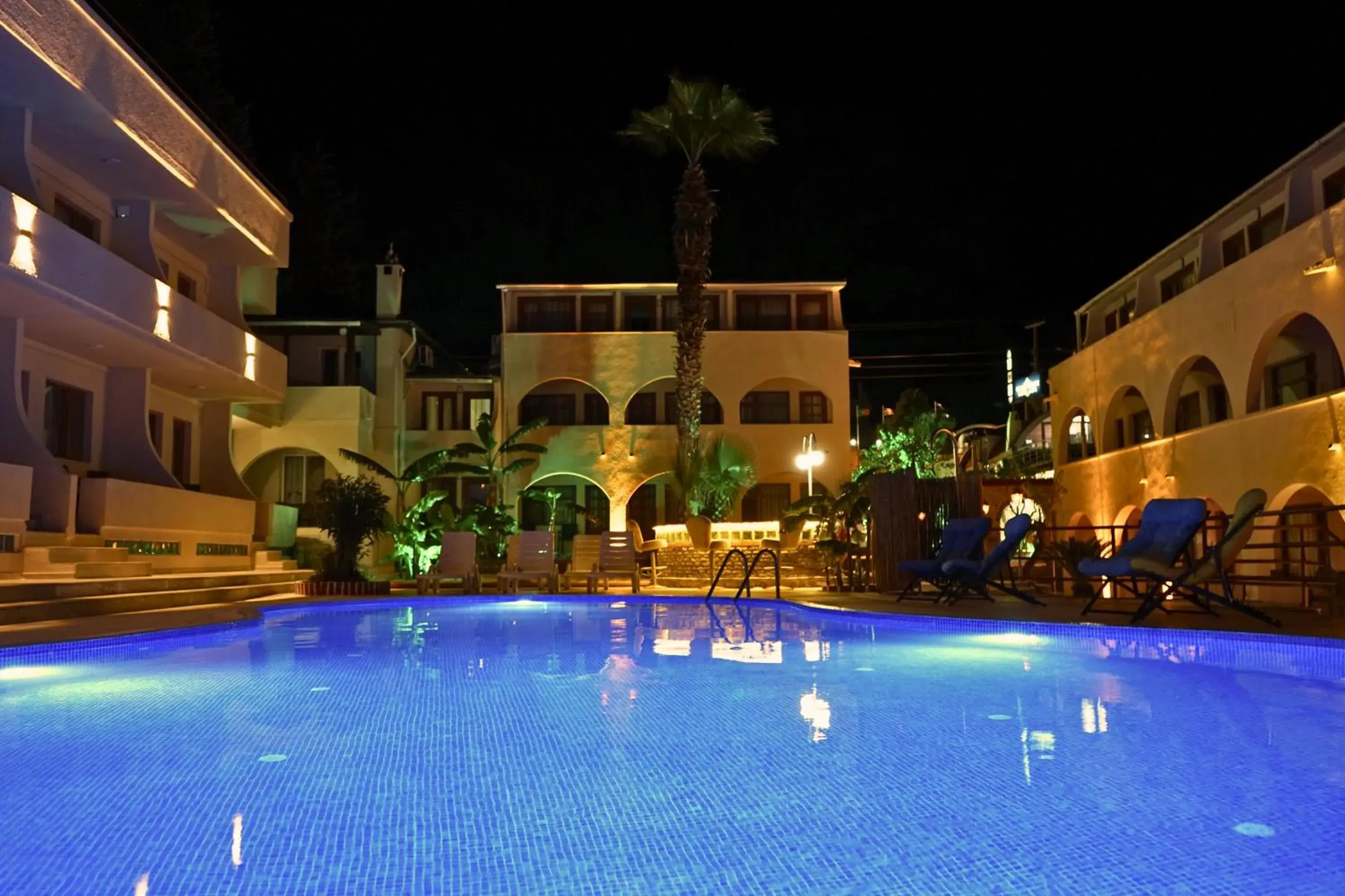 Pool view in Oscar Seaside Hotel & Spa Pool view in Oscar Seaside Hotel & Spa