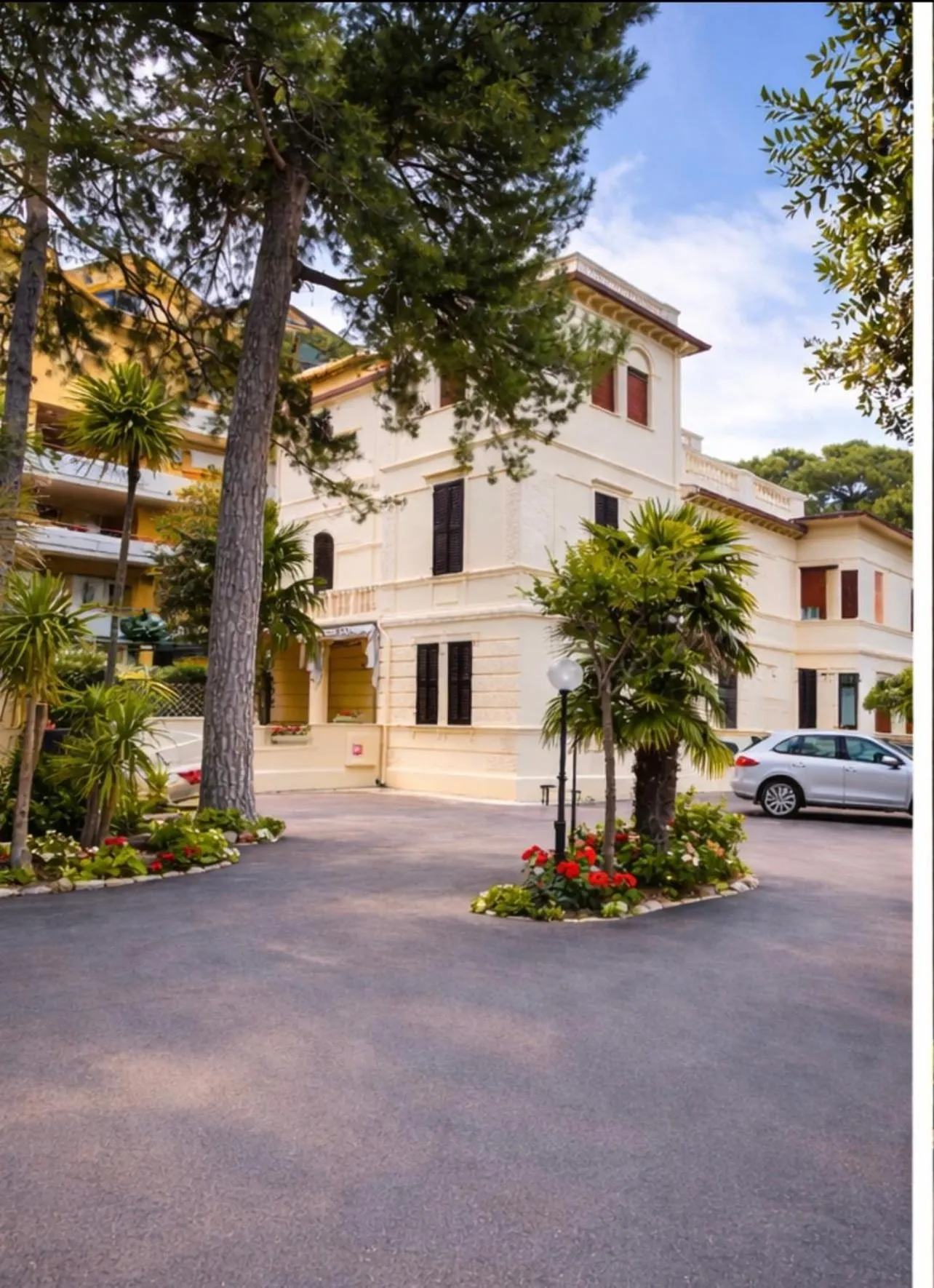 Spring in Hotel Villa Pina