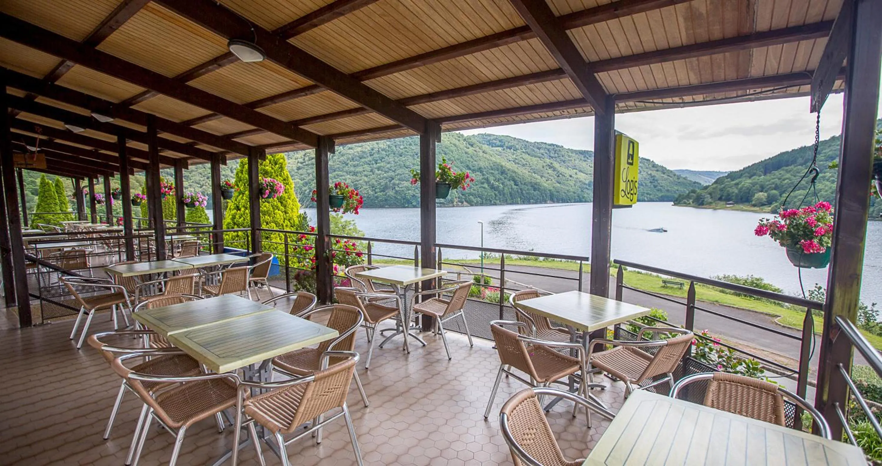 Balcony/Terrace in Logis Hôtel Belle Vue