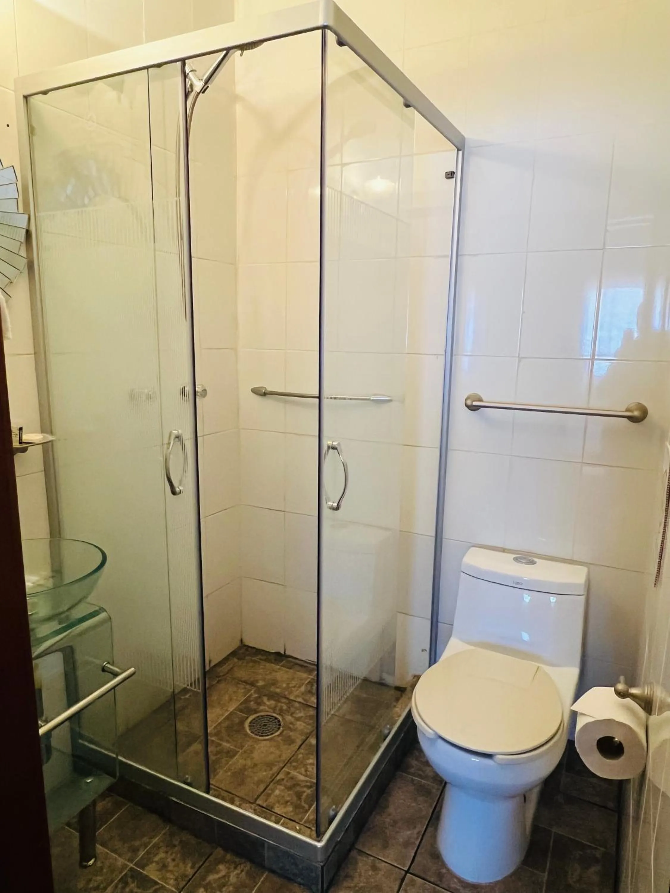 Shower in Hostería Casa Marquez