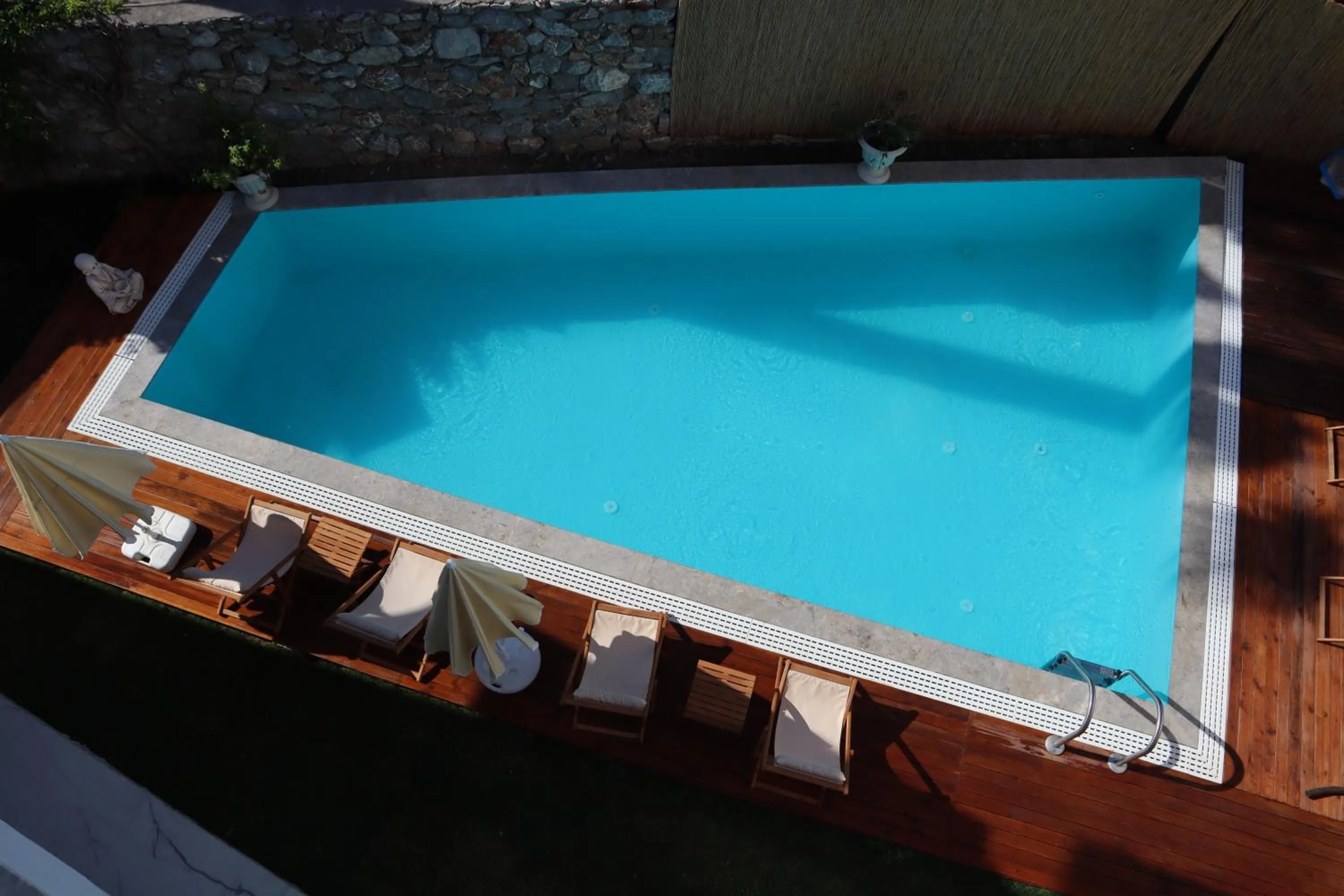 Swimming pool in La Sorella