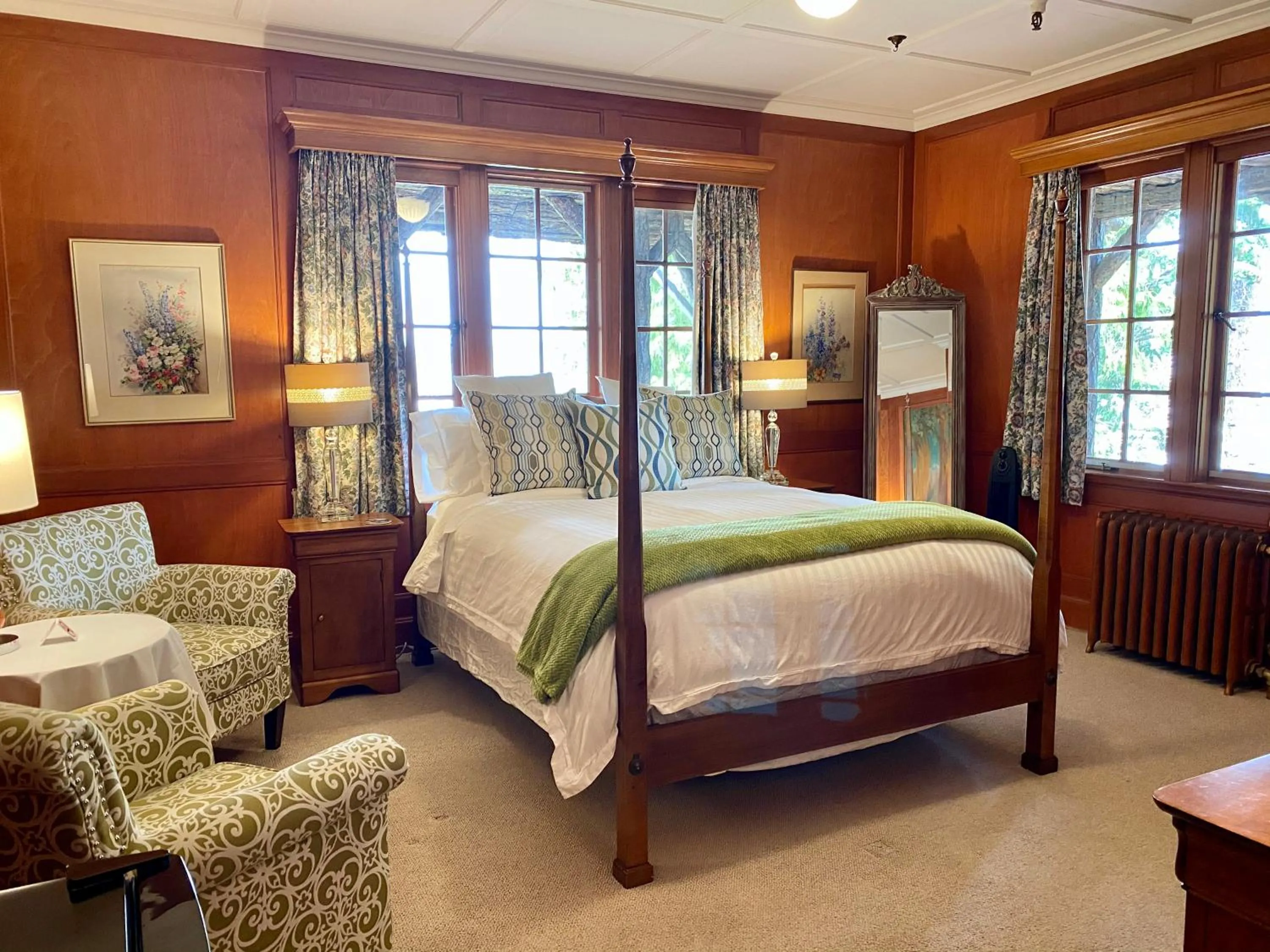 Bed in The Latch Inn