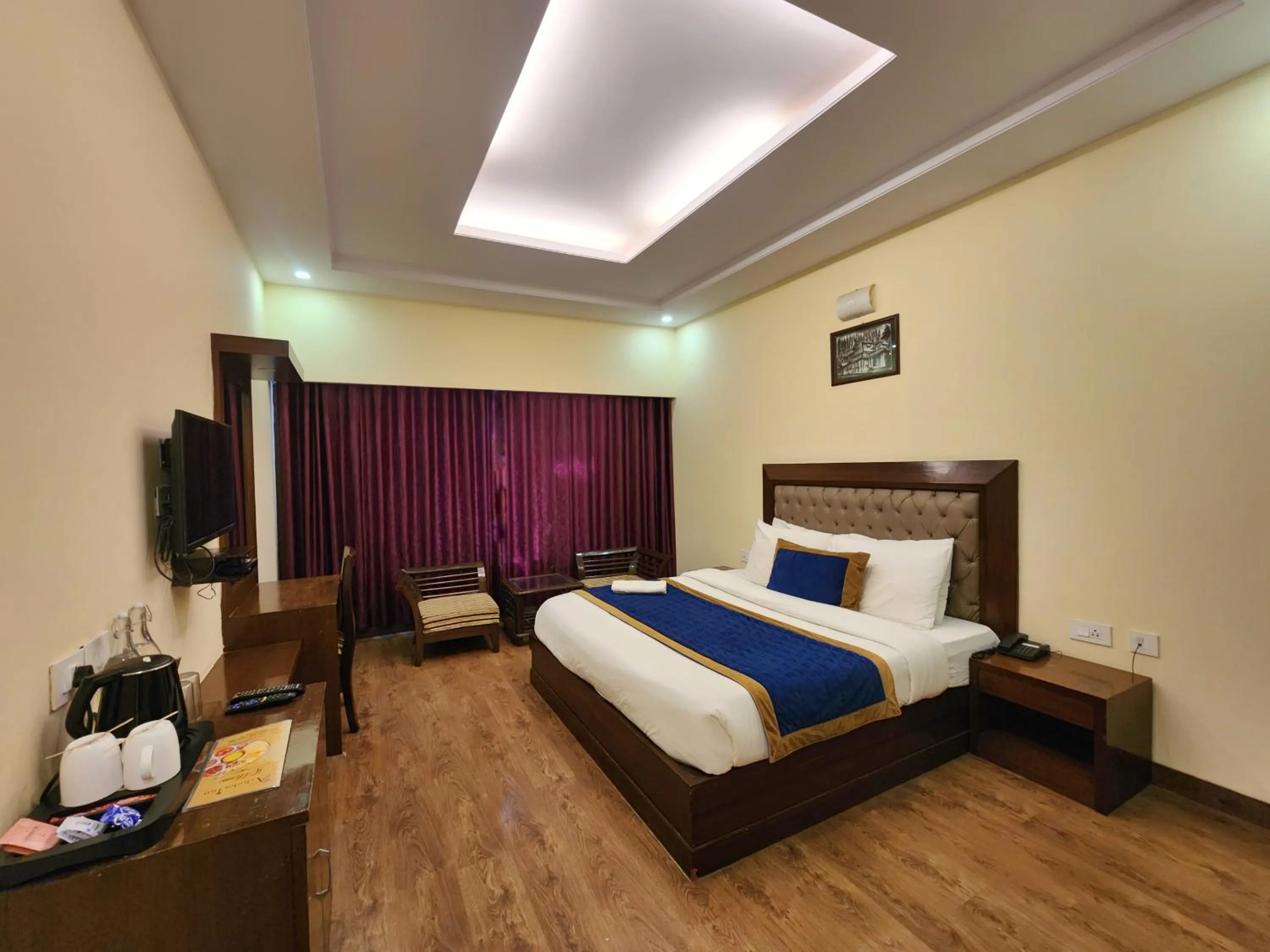 Bed in The Ashoka Inn 300mts walkable from Mall Road