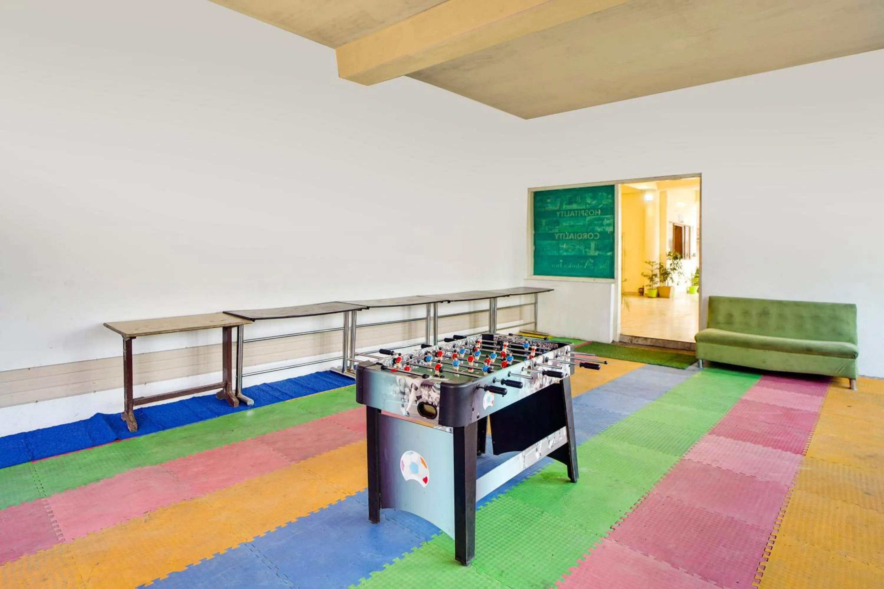 The Ashoka Inn 300mts walkable from Mall Road