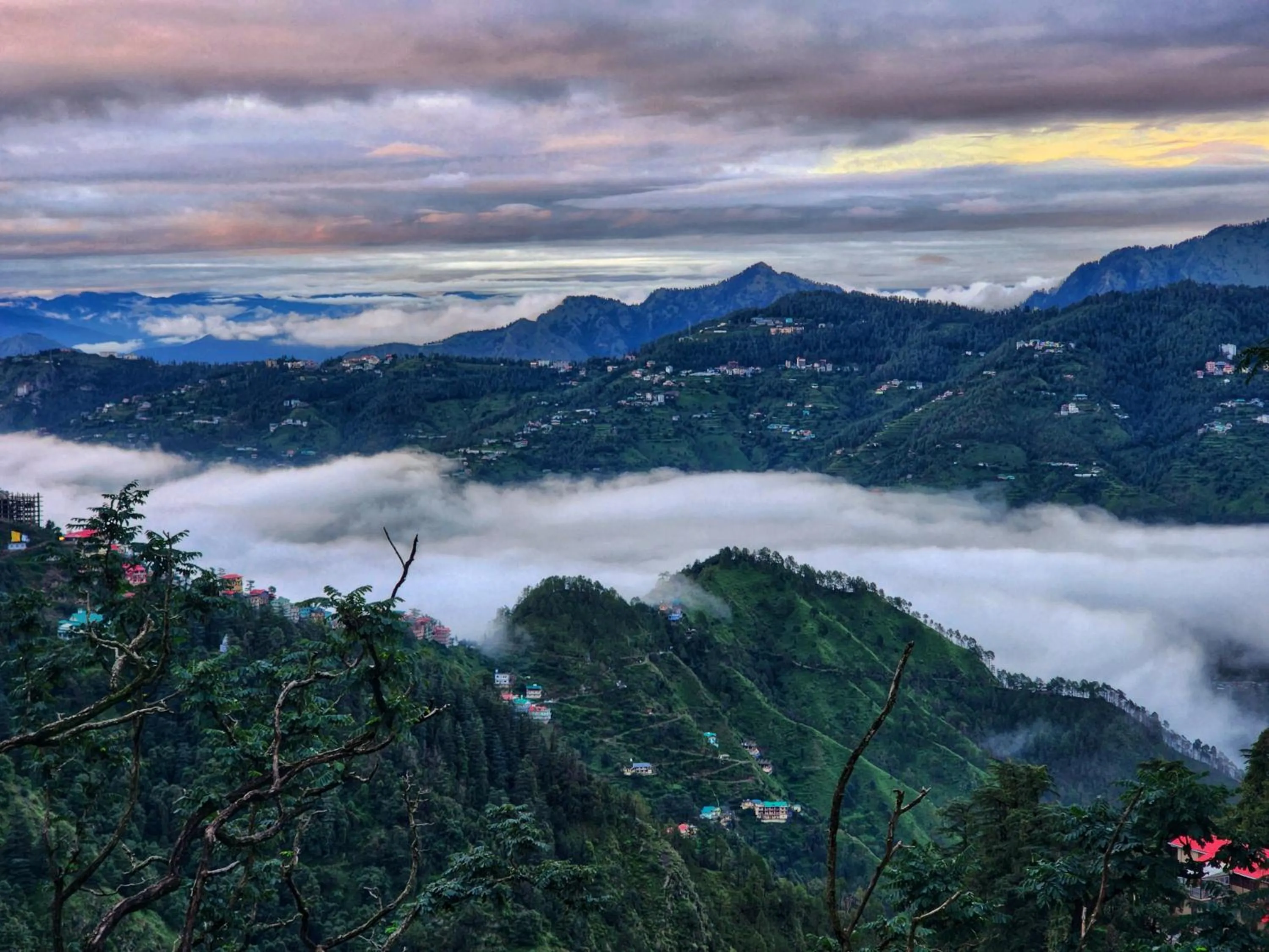 The Ashoka Inn 300mts walkable from Mall Road