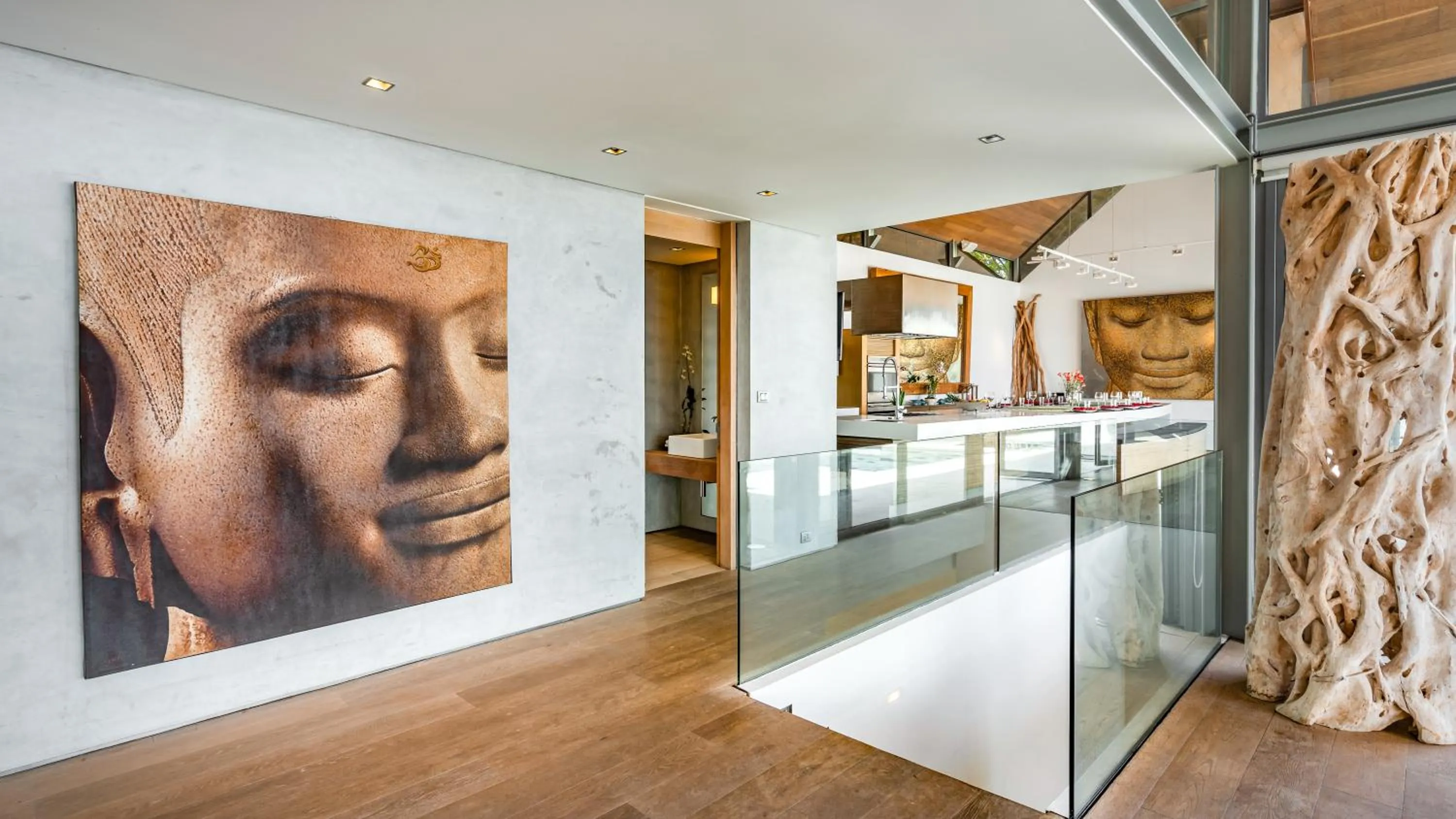 Decorative detail in Villa Saengootsa