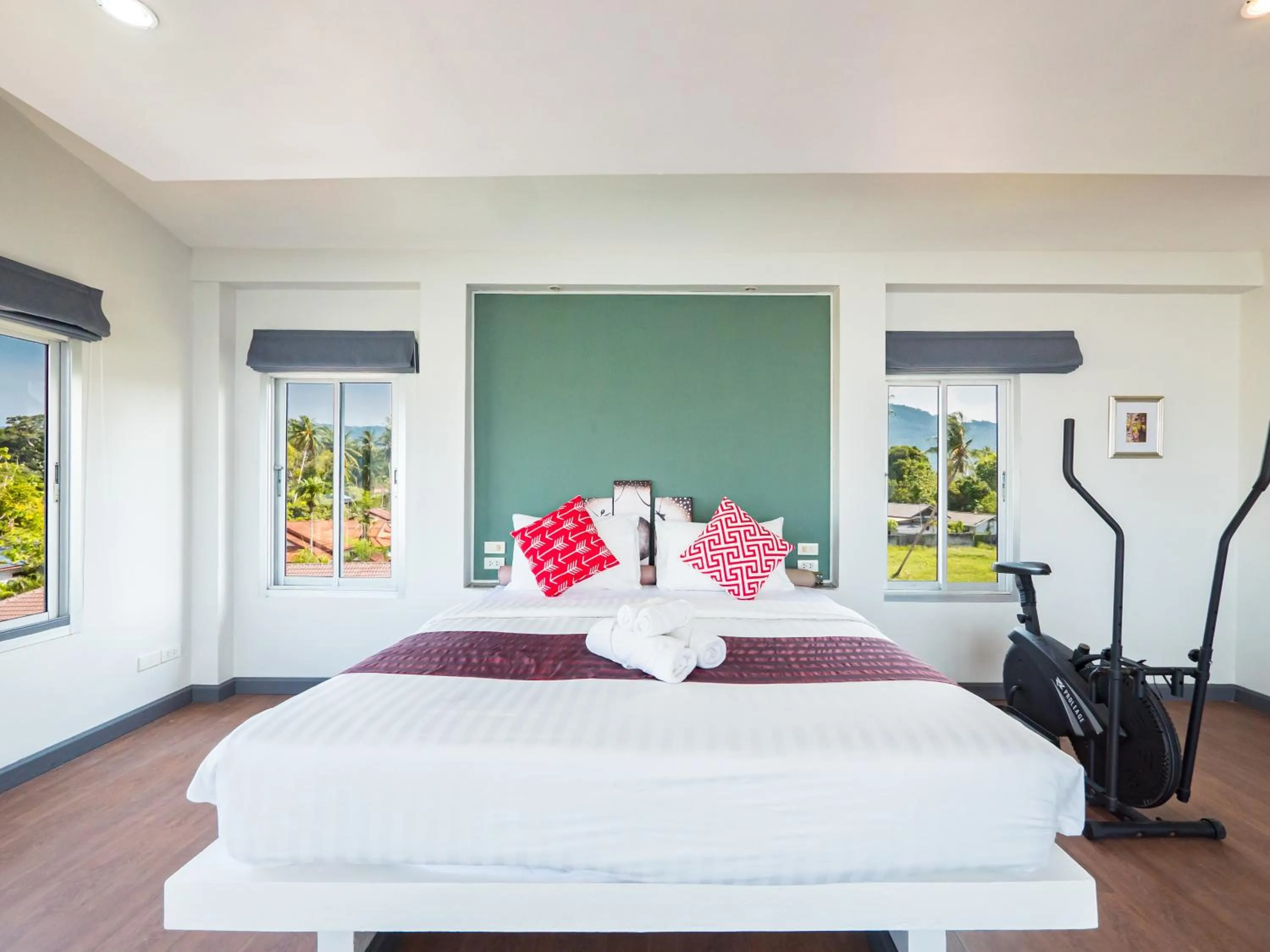 Bed in Lemon House apartment