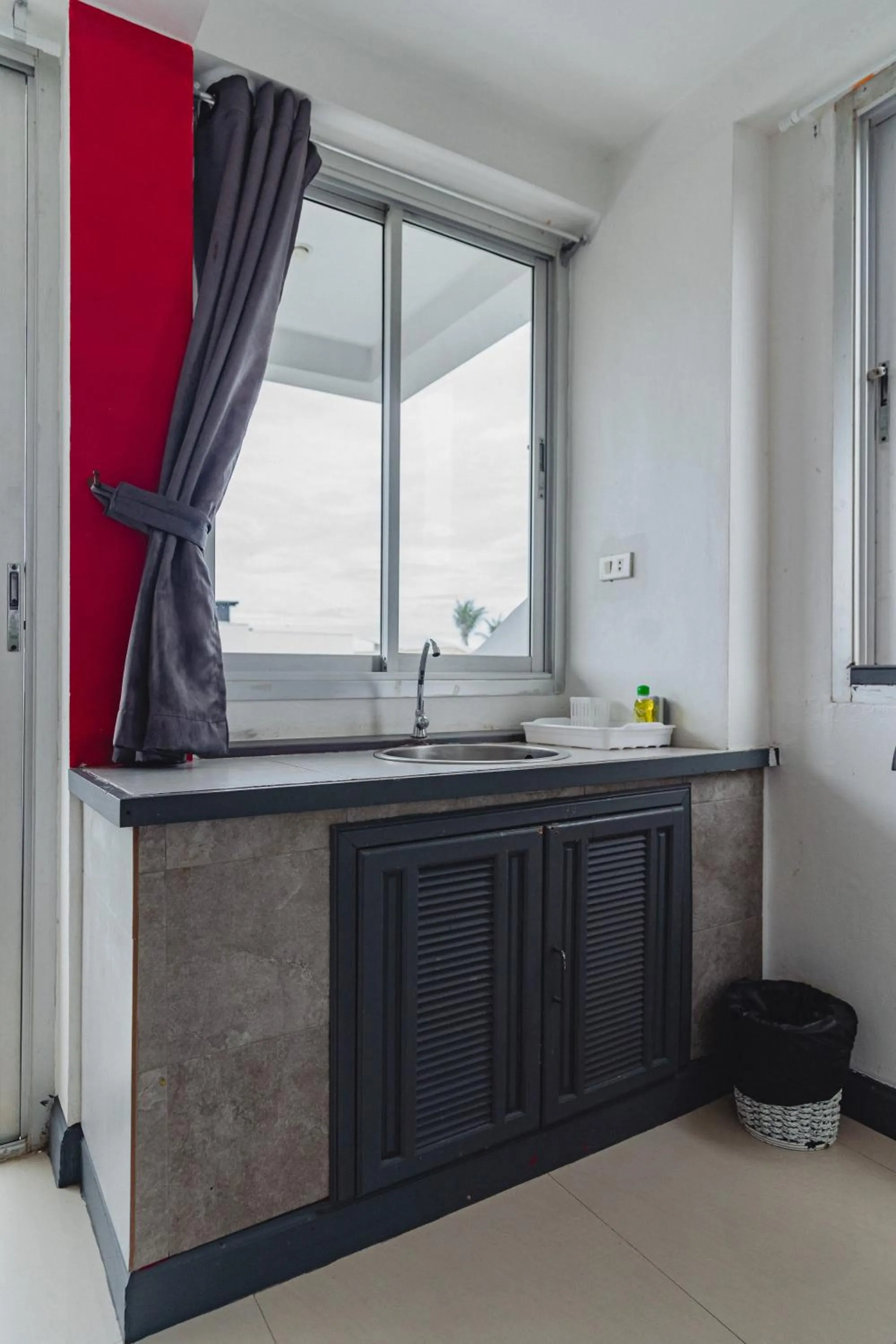 Dining area in Lemon House apartment