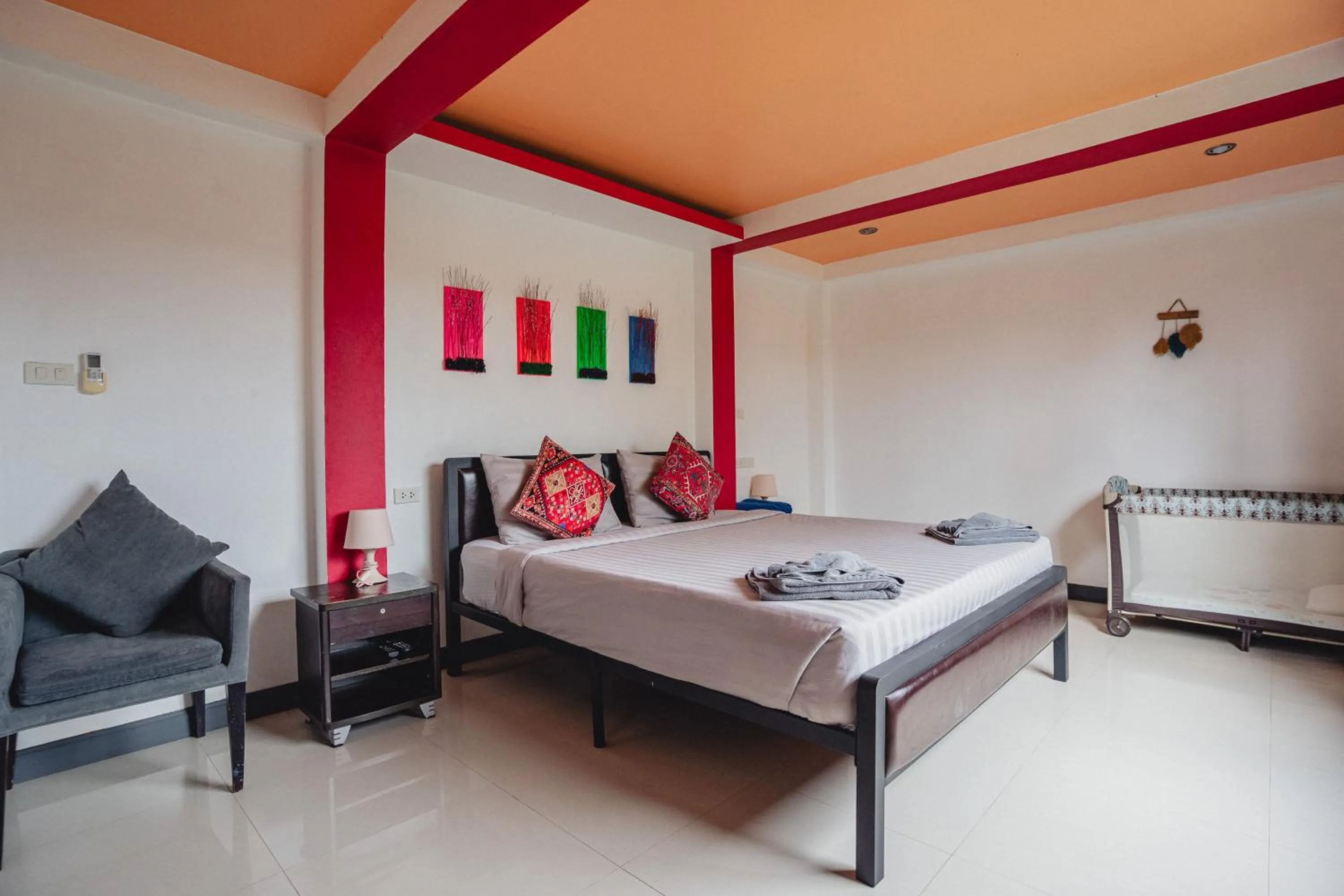 Bedroom, Bed in Lemon House apartment