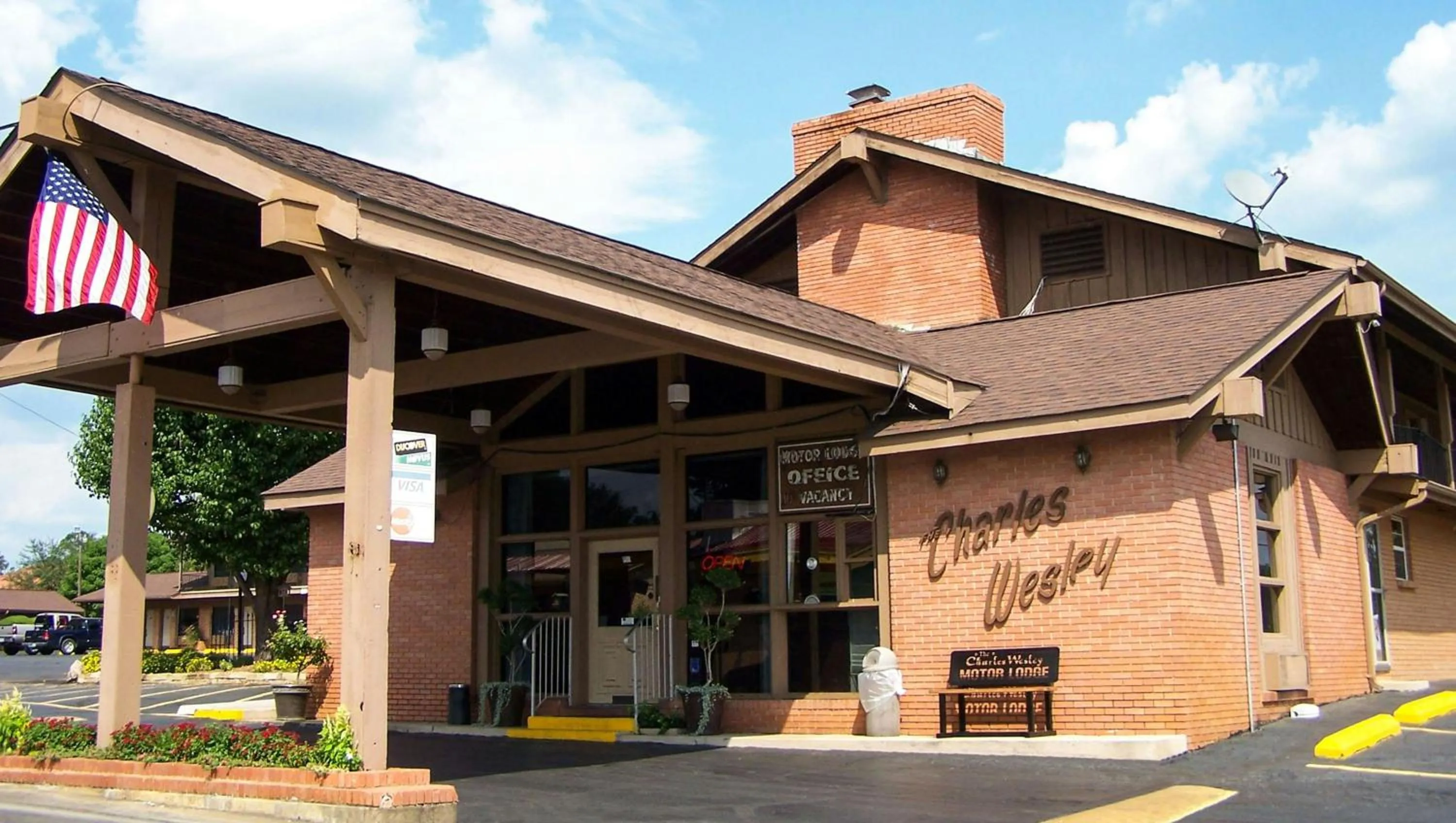 Charles Wesley Motor Lodge Downtown Broken Bow- Hochatown