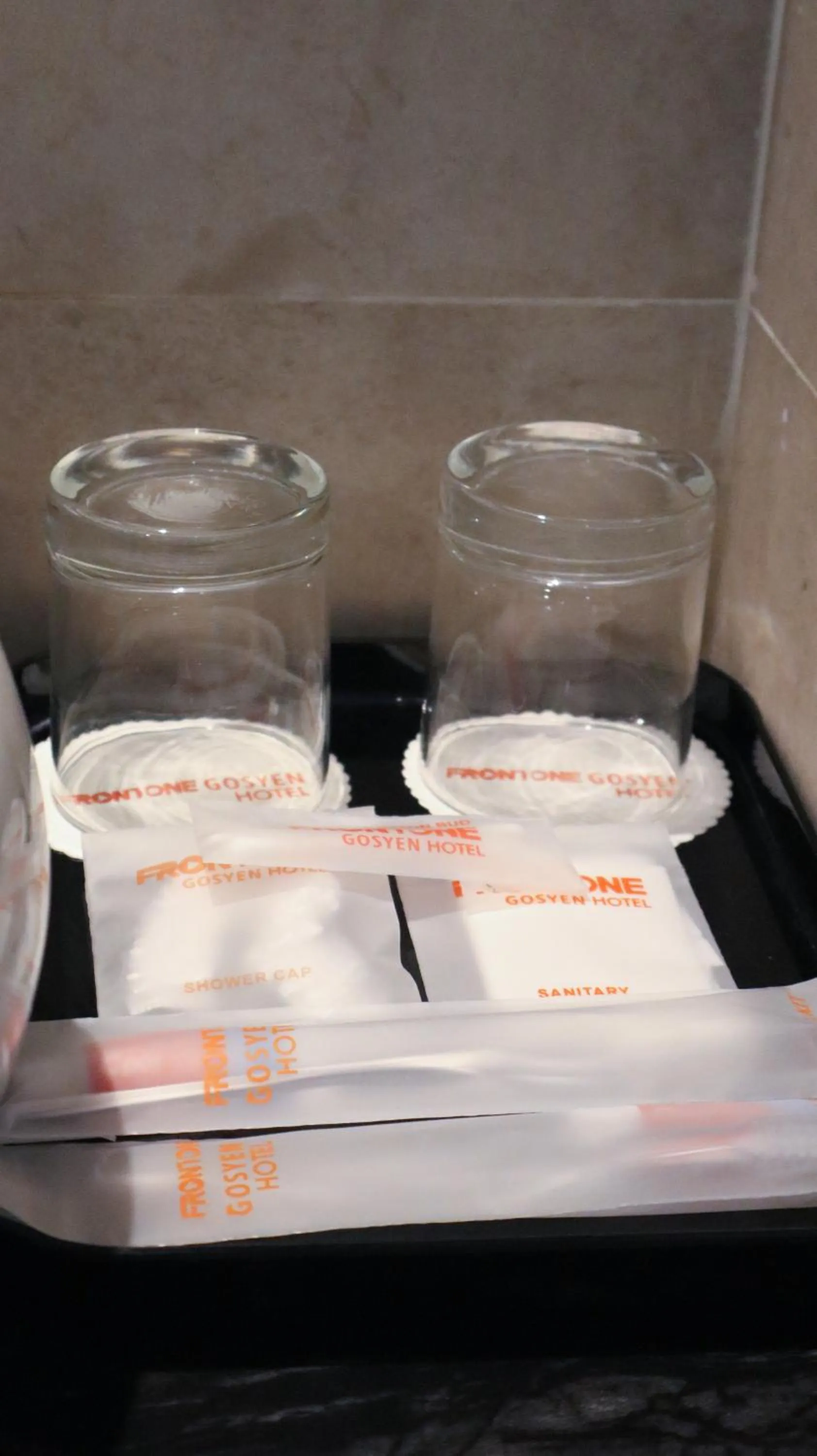 Front One Gosyen Hotel Salatiga