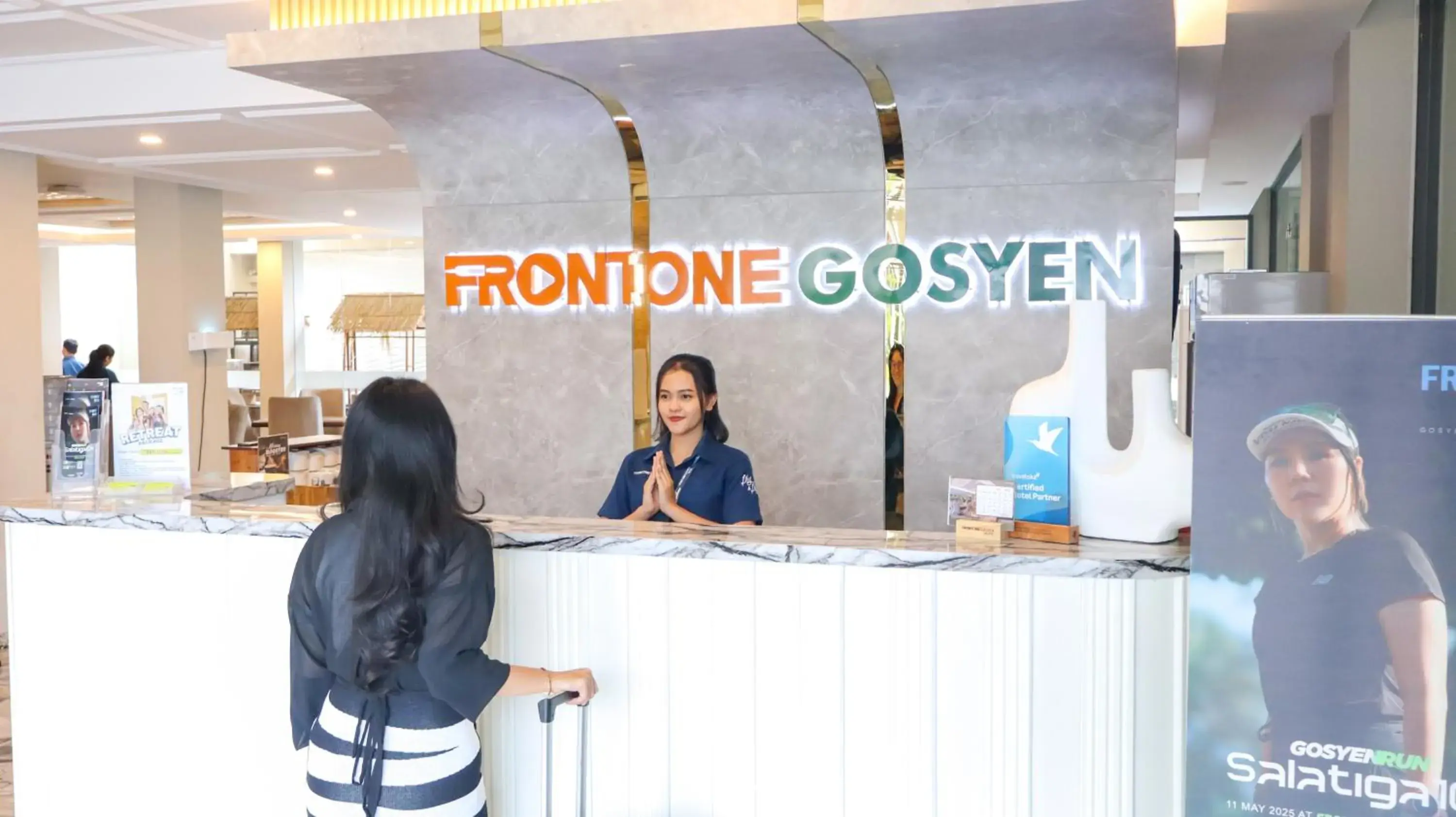 Front One Gosyen Hotel Salatiga Front One Gosyen Hotel Salatiga