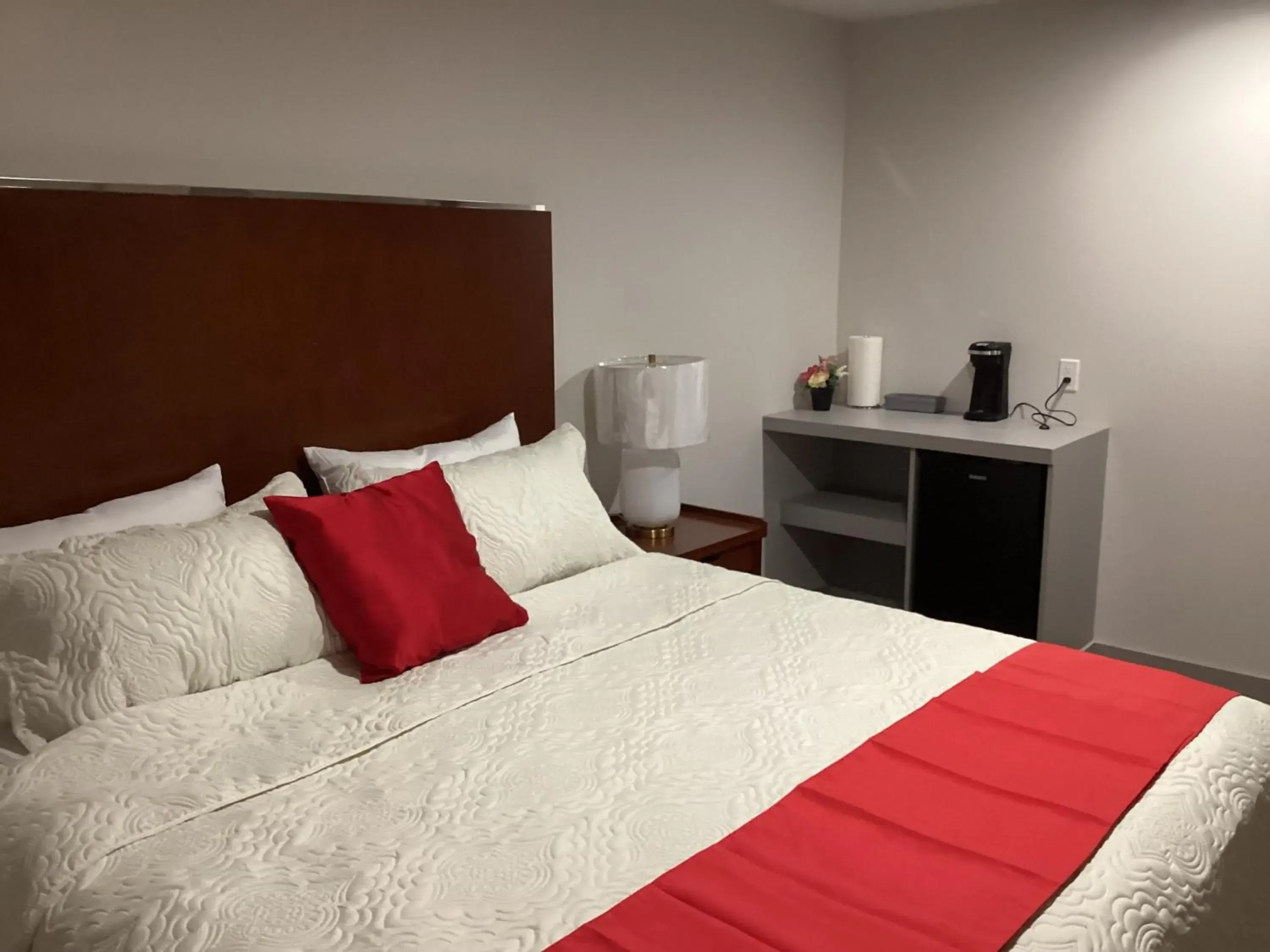 Bed in Bethel hotel Elk Point Bed in Bethel hotel Elk Point