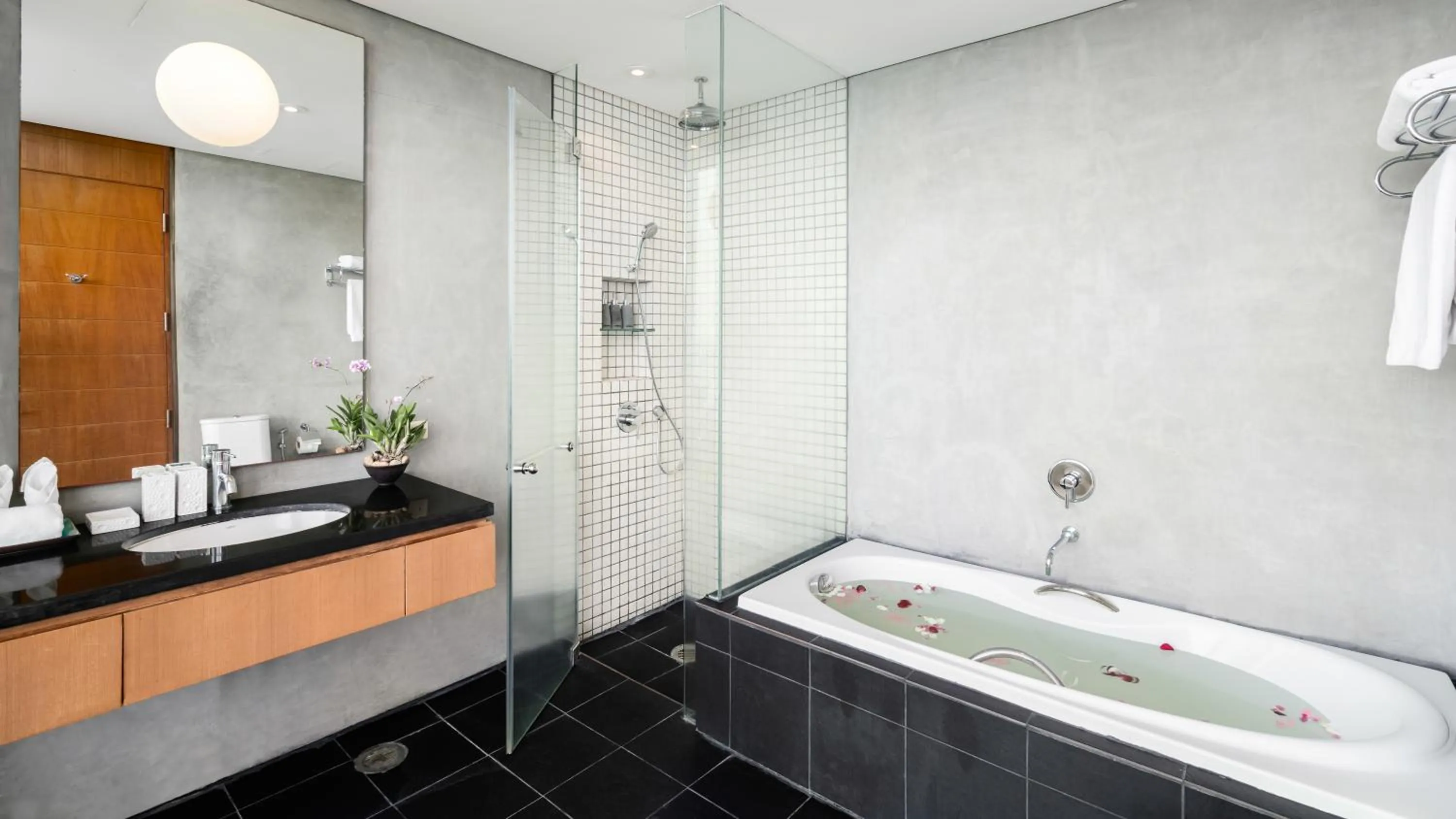 Shower in Villa Viman