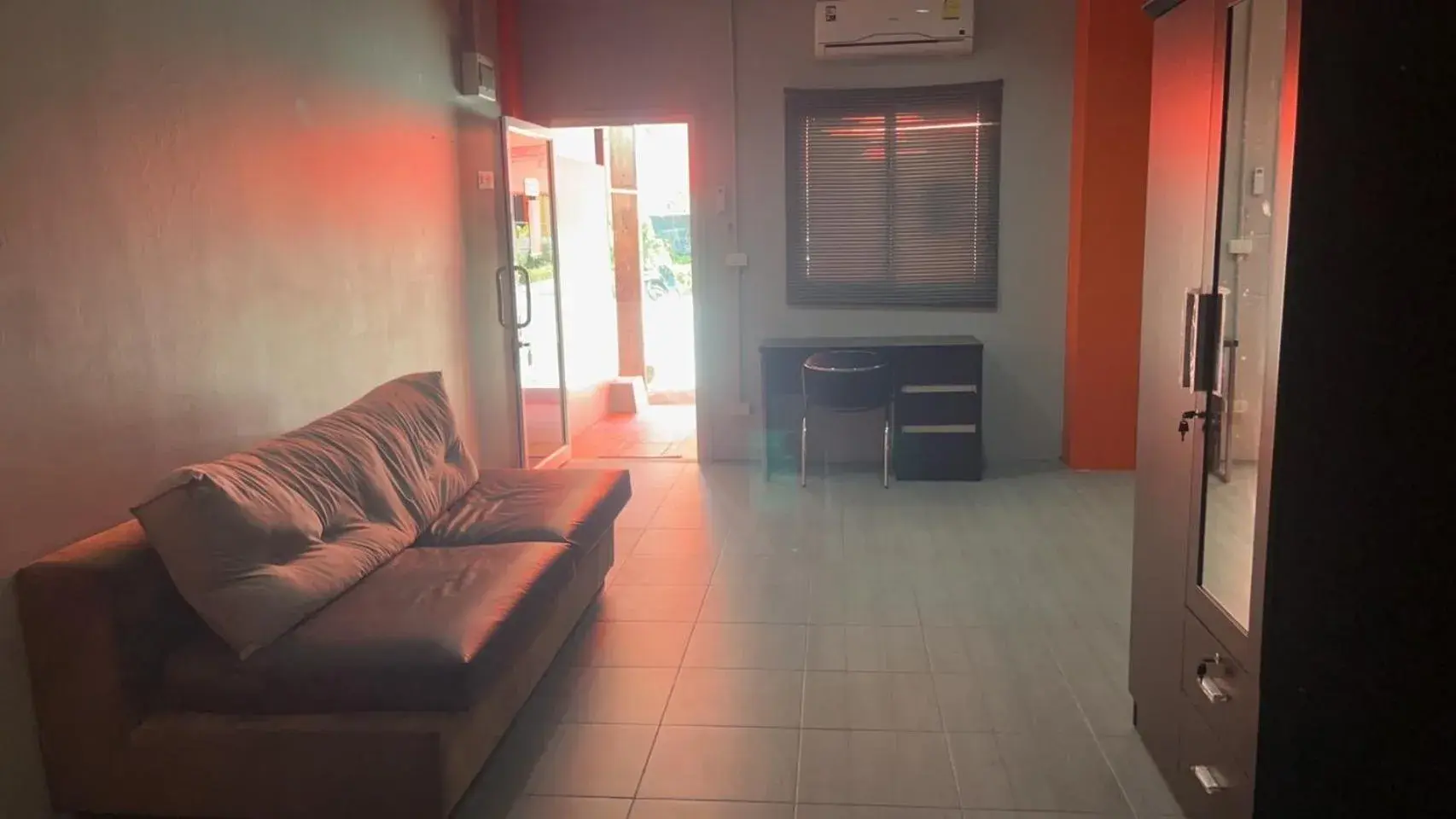 KARON STUDIO APARTMENT KARON STUDIO APARTMENT