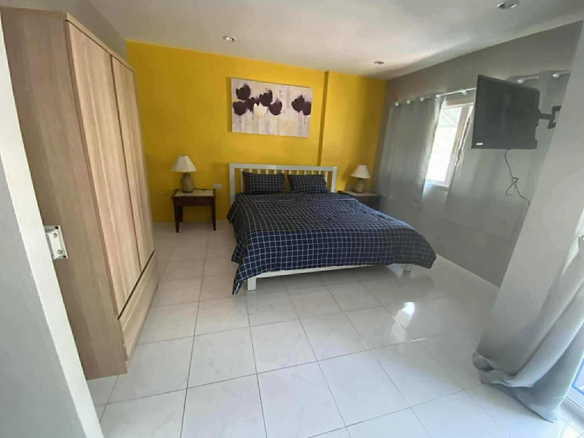 Bed in KARON STUDIO APARTMENT