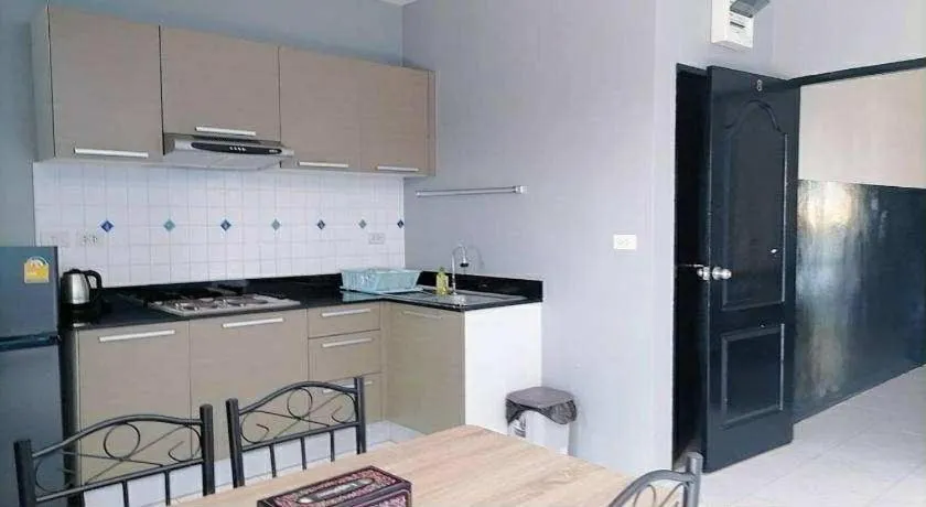 KARON STUDIO APARTMENT