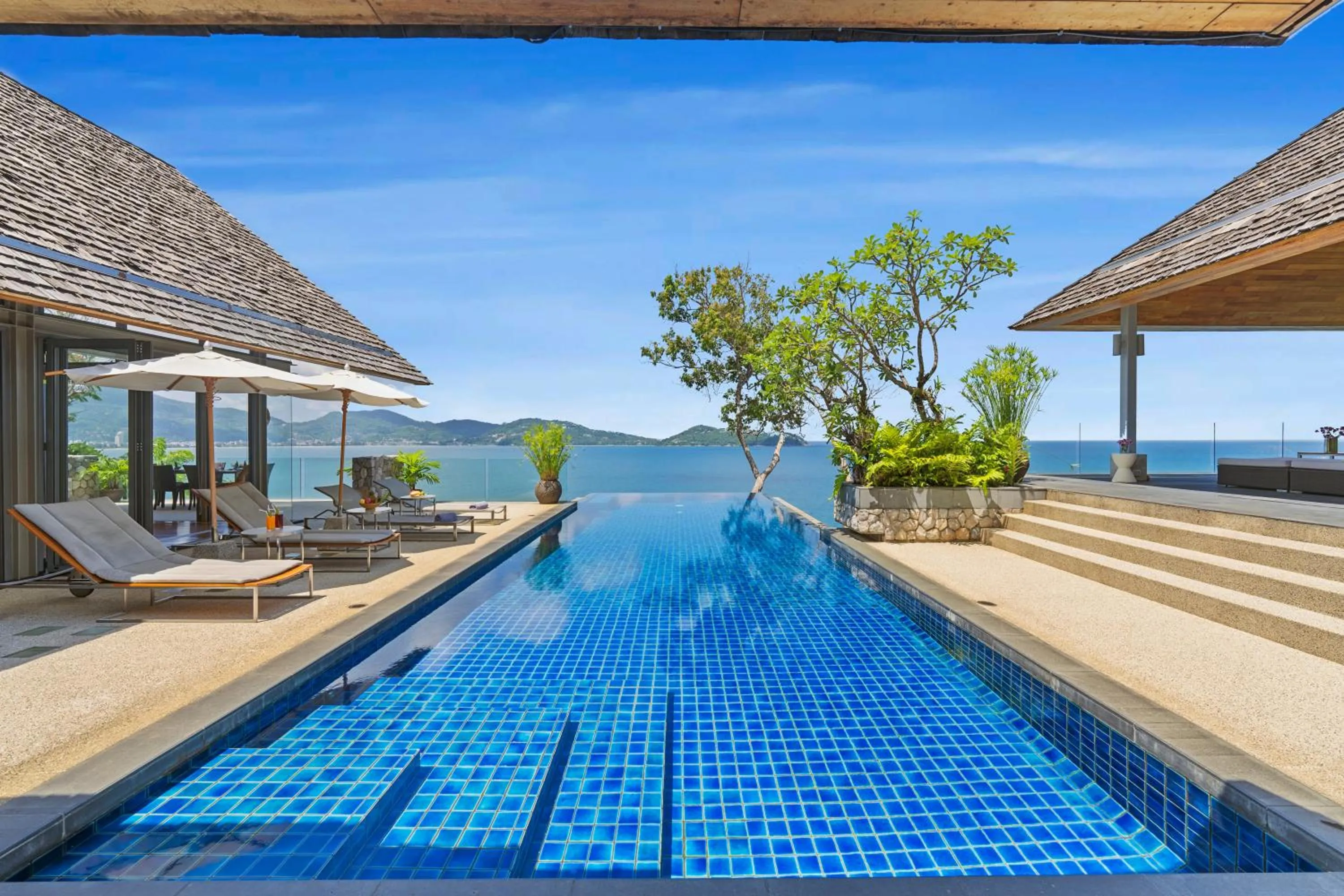 Swimming pool in Villa Hale Malia