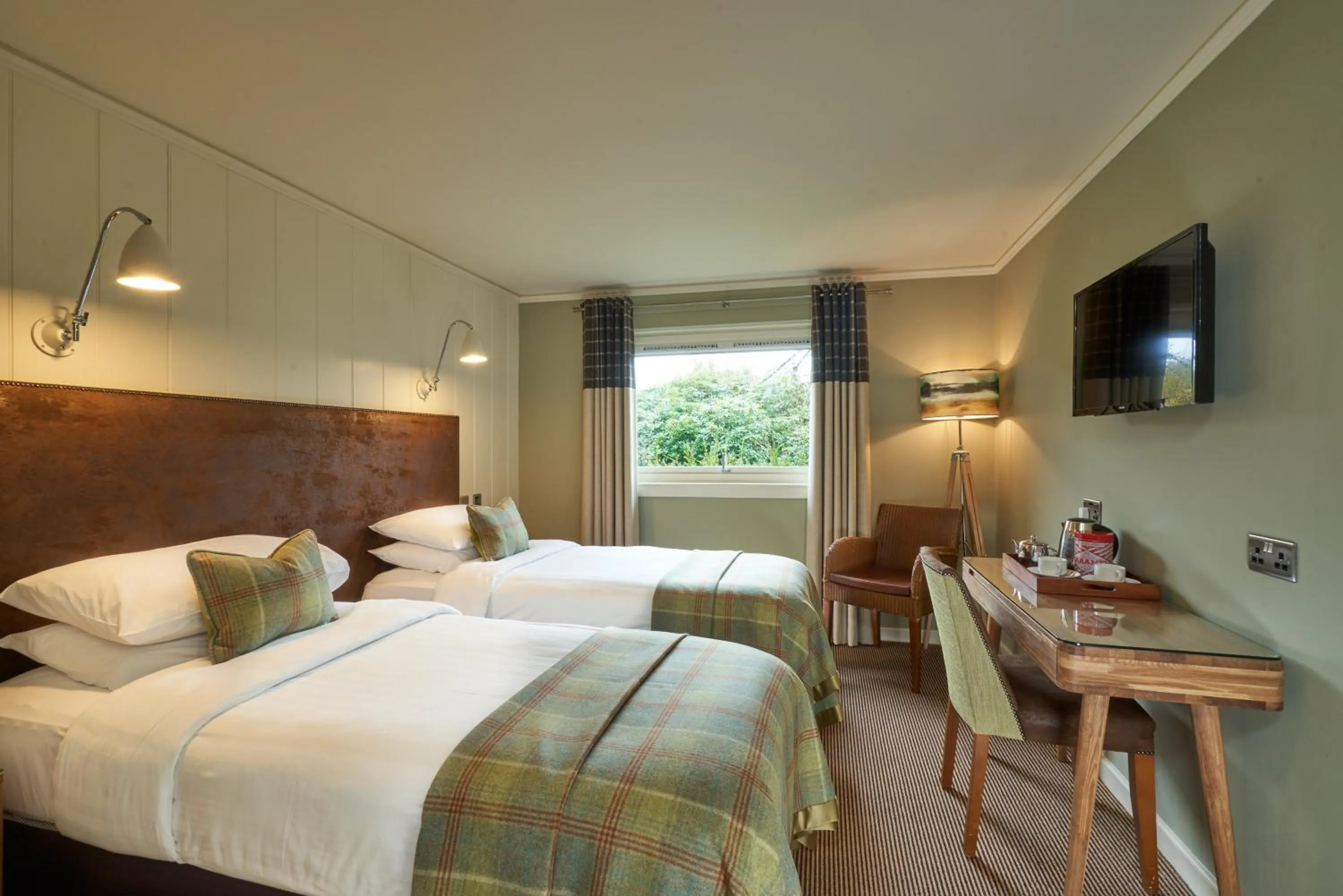 Bedroom, Bed in Isle Of Mull Hotel and Spa